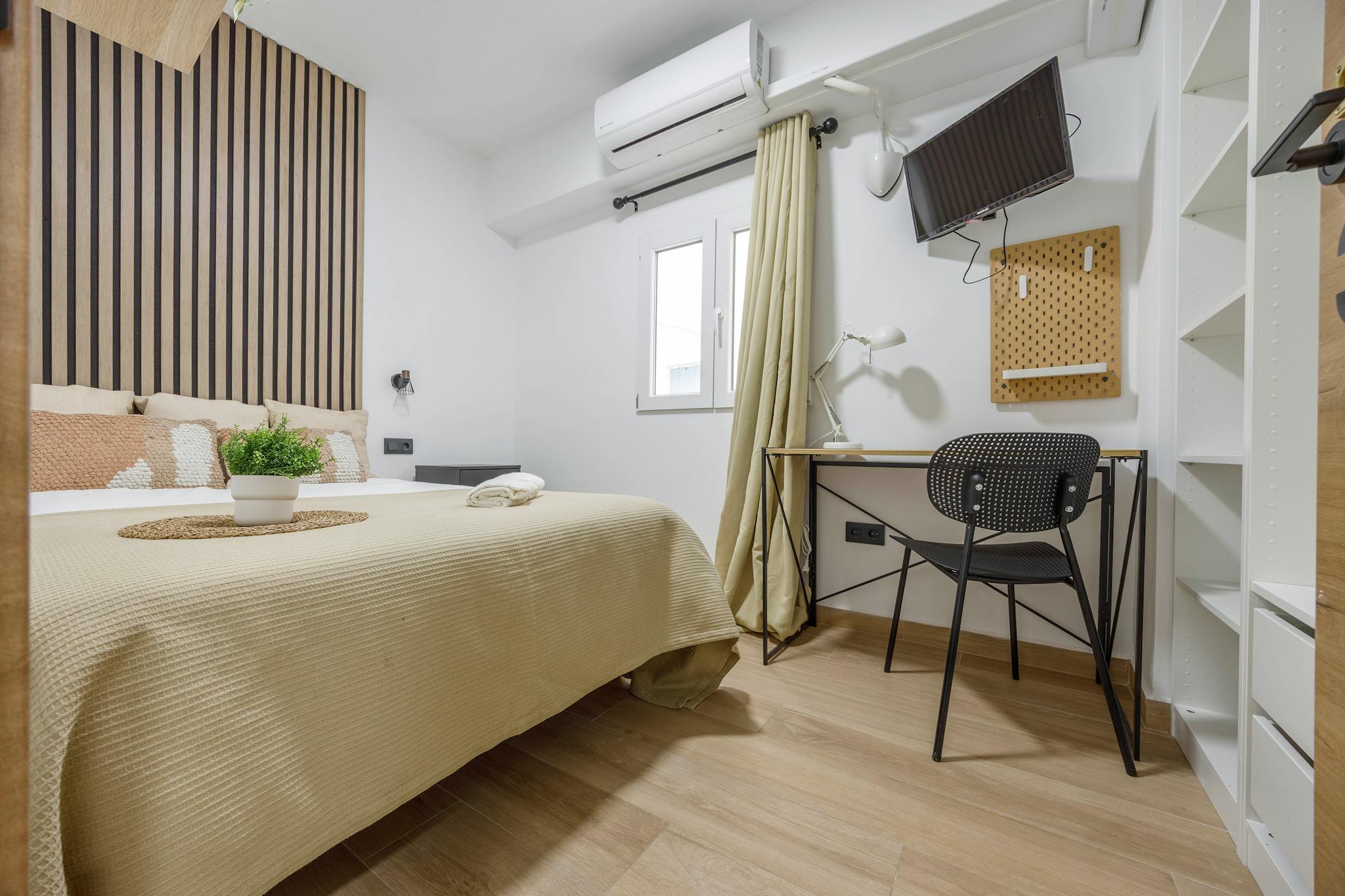 Carrer del Doctor Vicent Zaragoza, Valencia preview