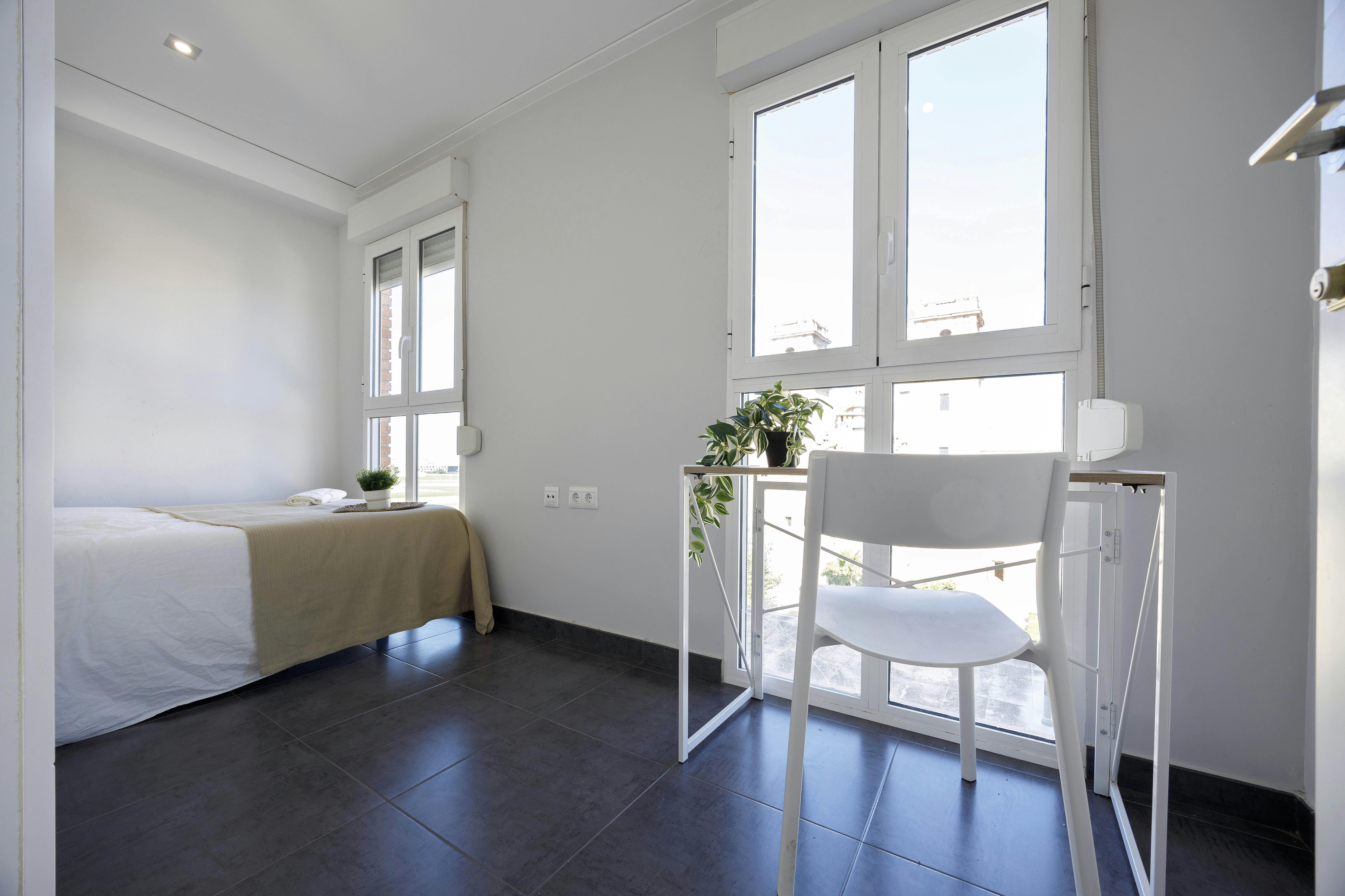 Avinguda de la Constitució, Valencia Valencia