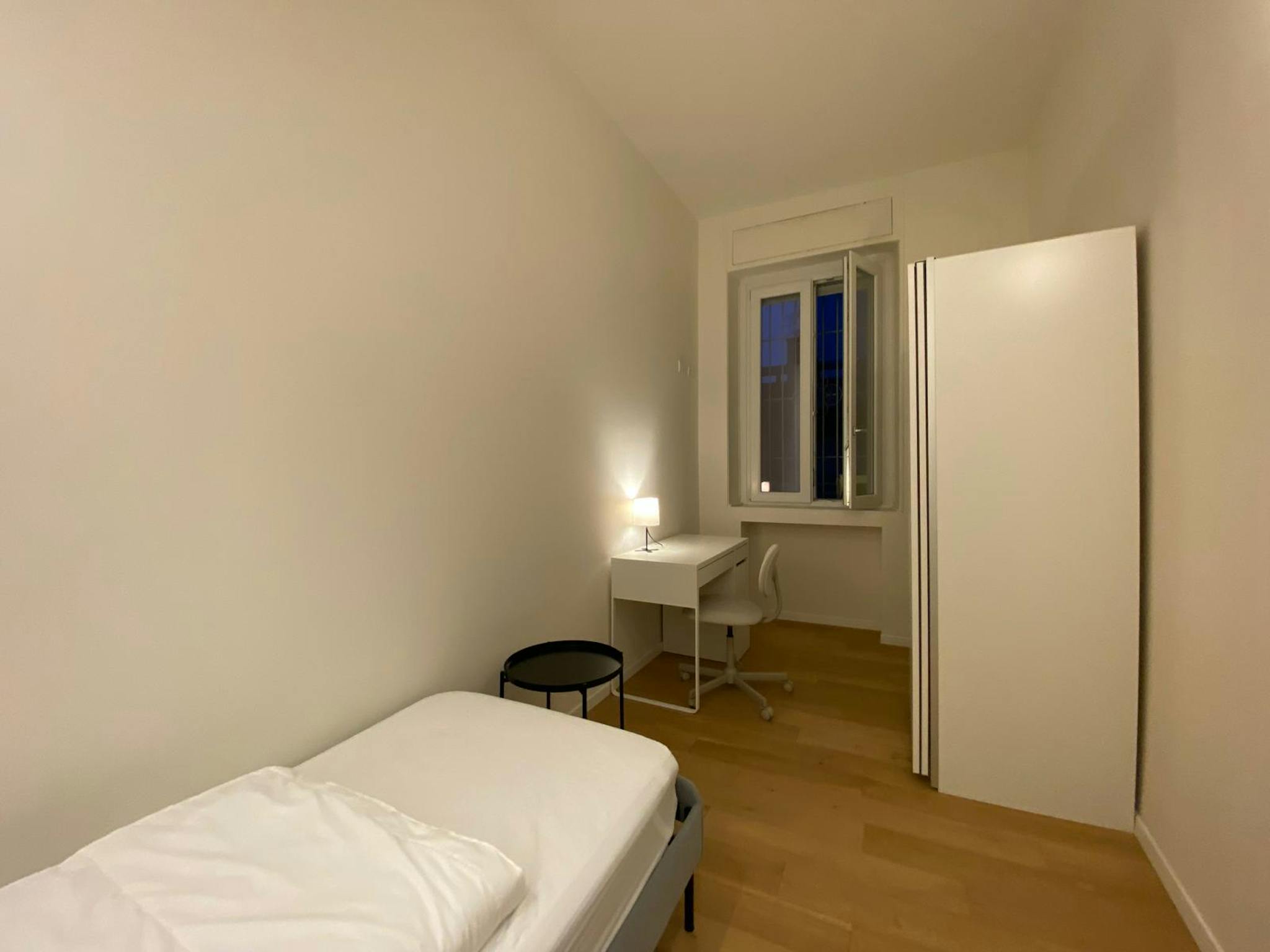 Via Manlio e Gioacchino Savaré, Milan preview