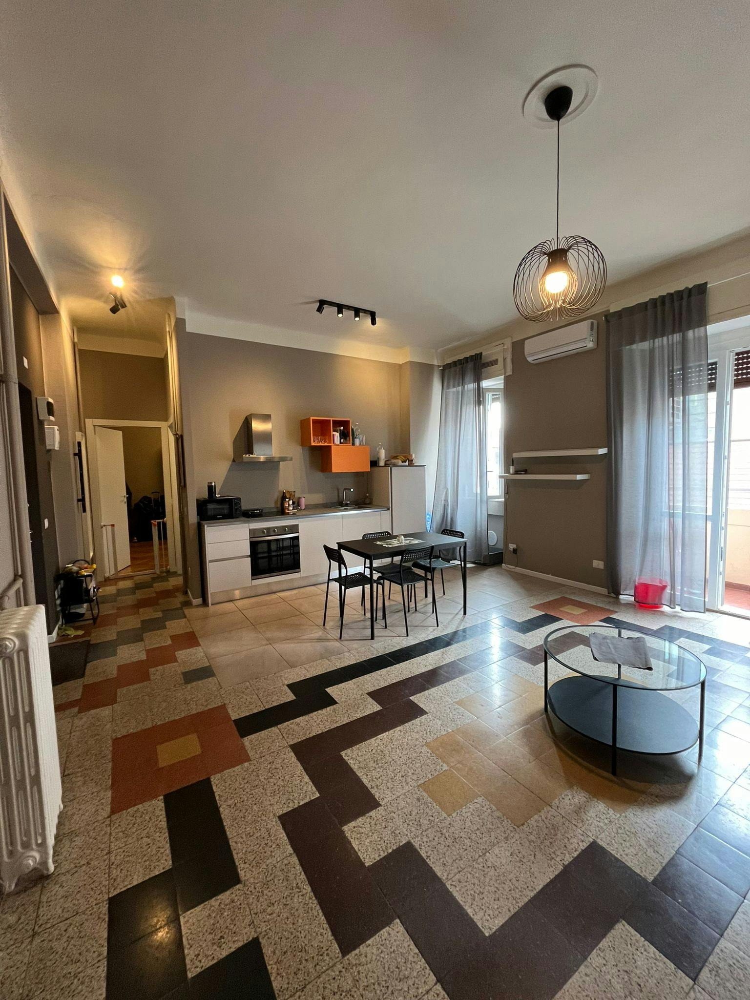 Appartamento in affitto a 1400 € al mese a Milan, Via Sofonisba Anguissola