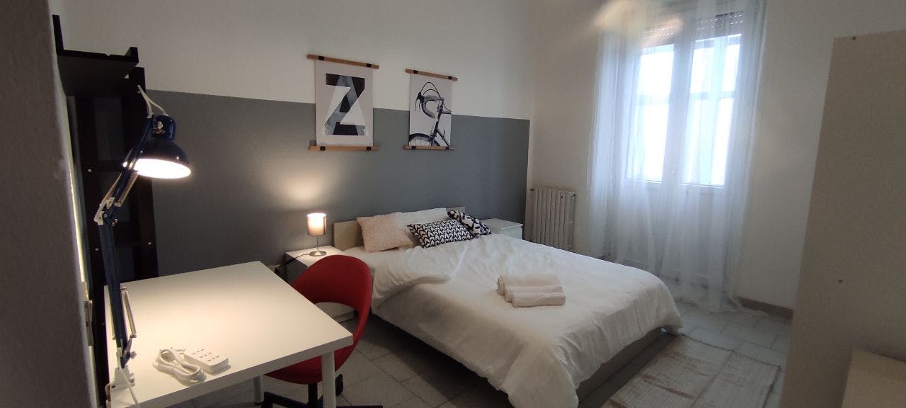 Приватна кімната за оренду для 365 EUR на місяць у Nuoro, Via Alberto La Marmora