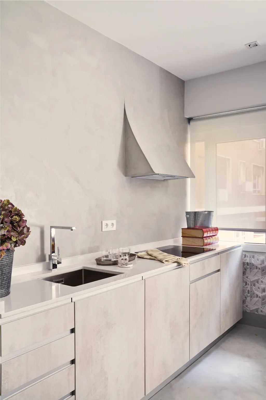 2-Bedroom Apartment in Calle de Álvarez de Baena, Madrid (1535252) ROOM 4