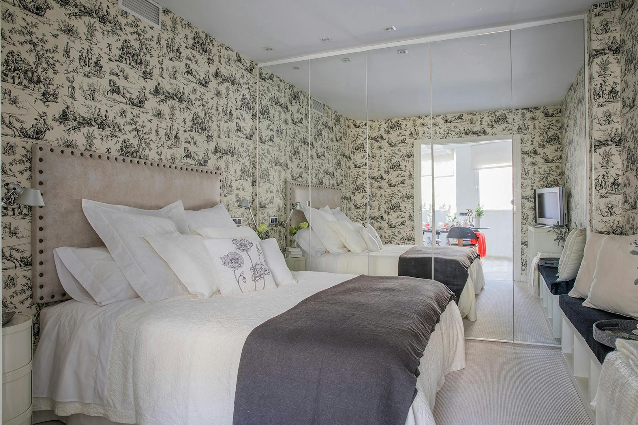 Calle Miguel Ángel, Madrid preview