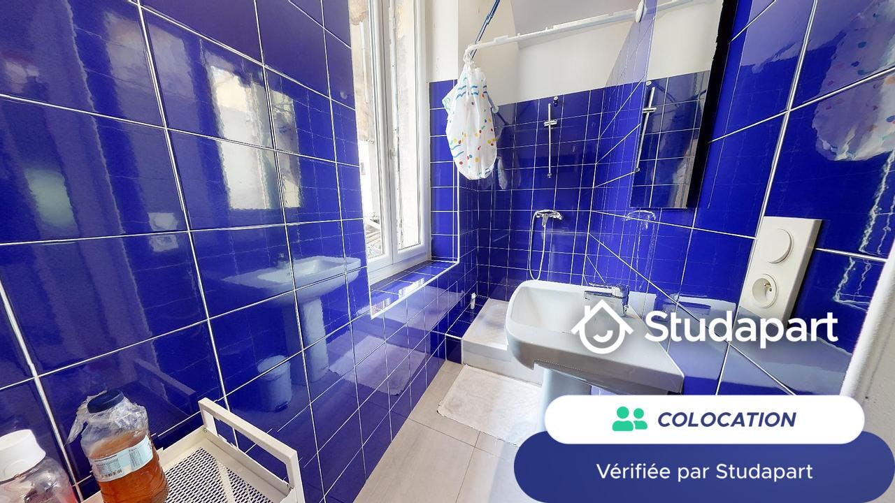 Private room for rent on La Canebière, Marseille – pohled 4