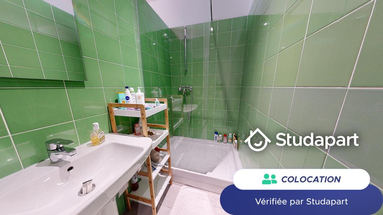 Private room for rent on La Canebière, Marseille – pohled 3