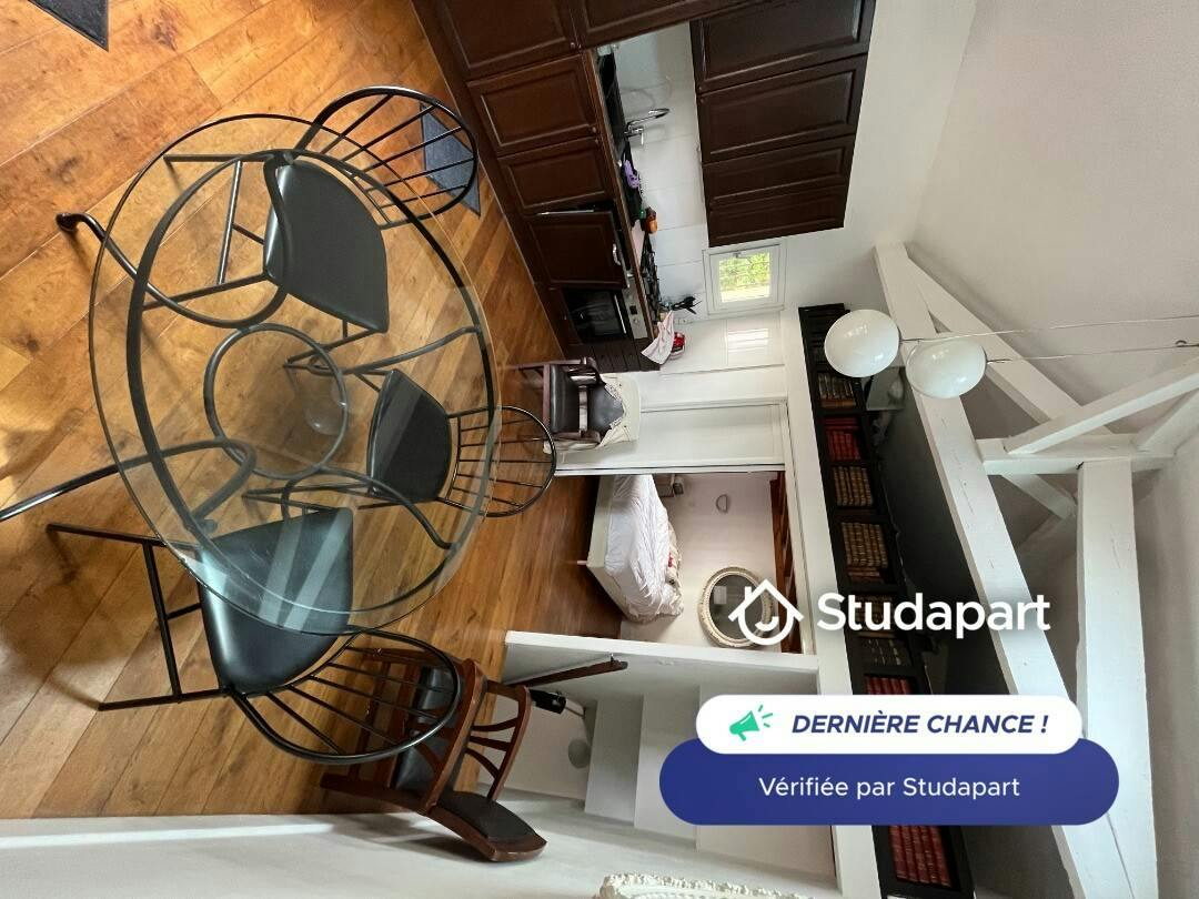 Huis te huur voor € 879 per maand in Biarritz, Avenue de la Marne