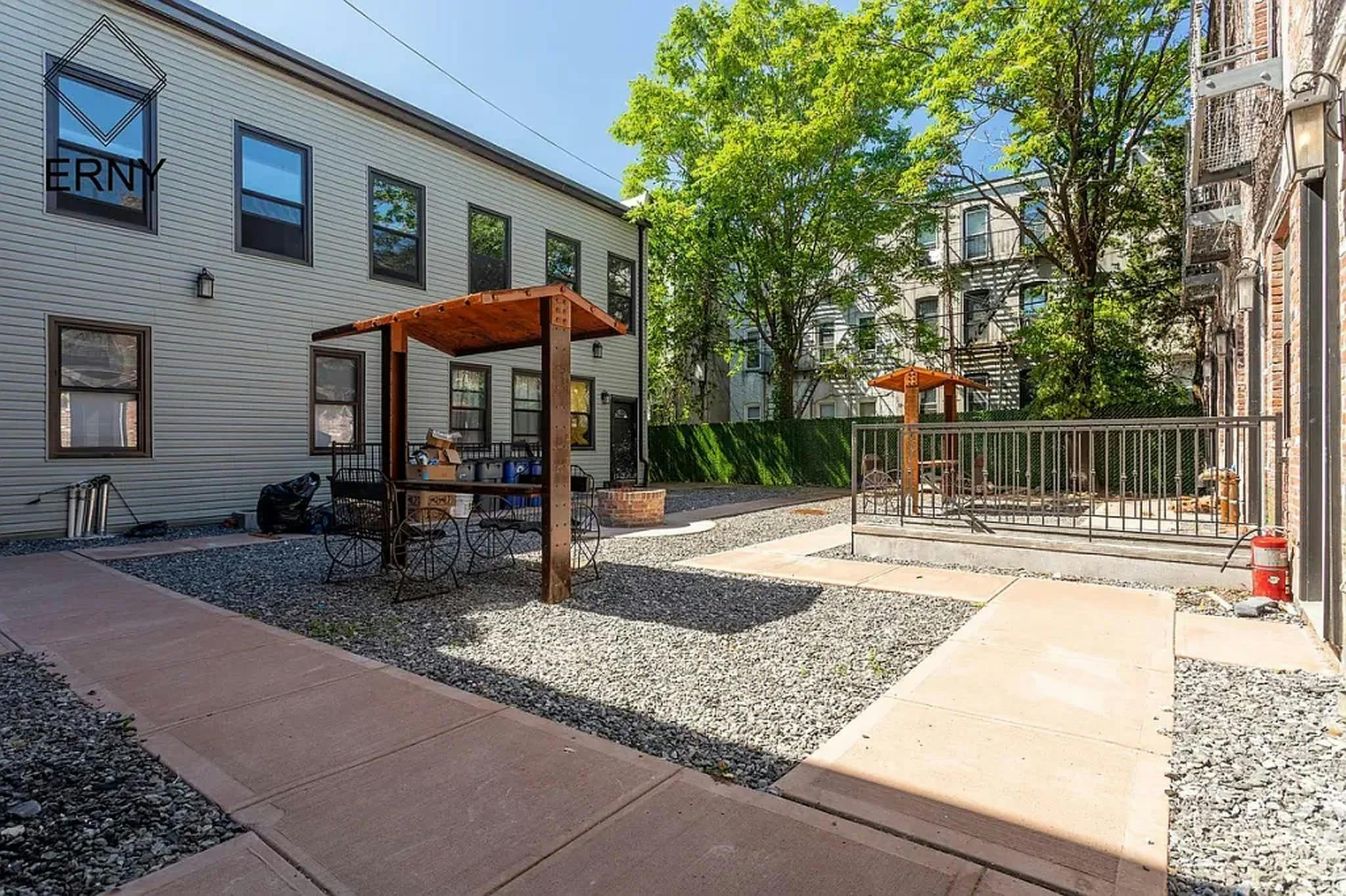Single room Ridgewood, 1 bed, 90m² — photo 8