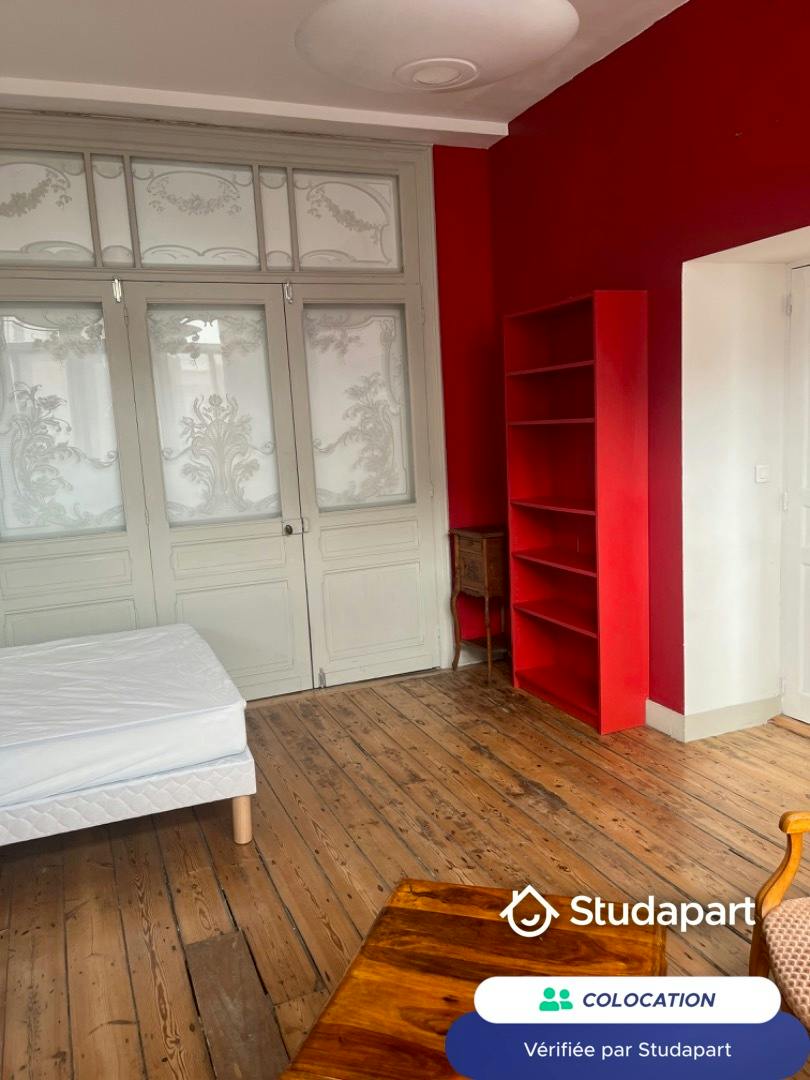 Private room for rent on Avenue de Dunkerque, Lille - Plus