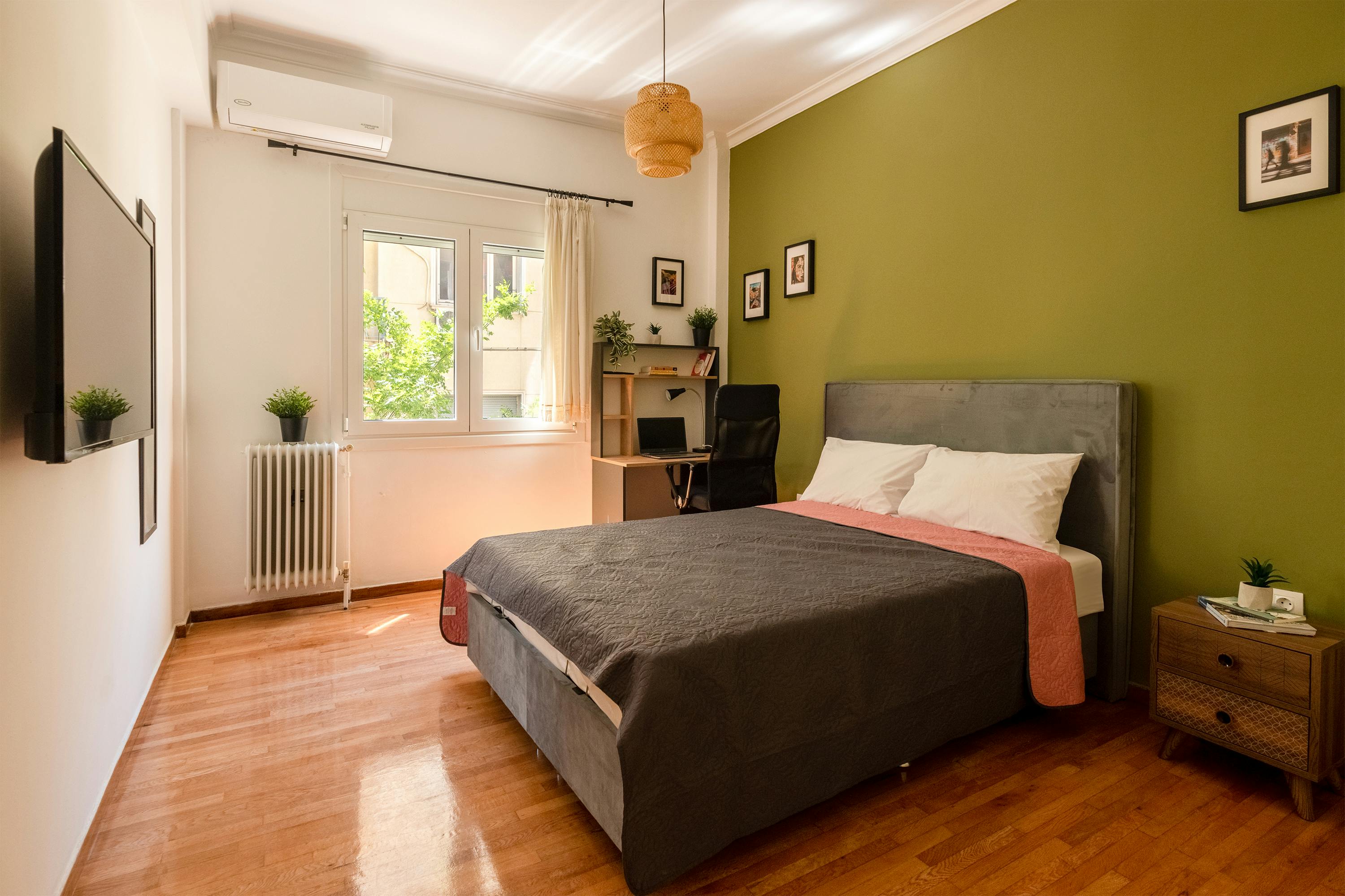 Metsovou, Athens preview