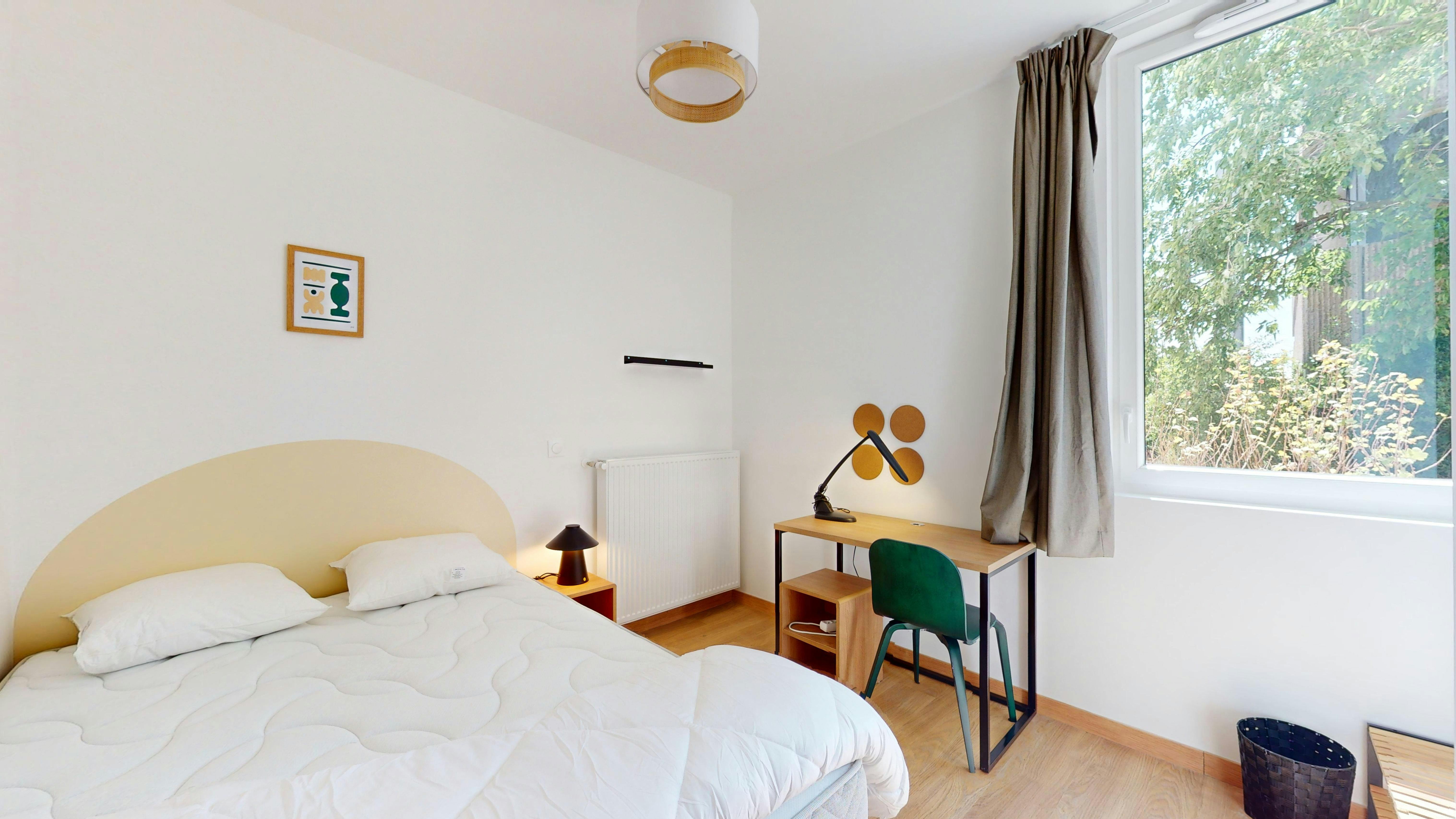 Private room for rent for €780 per month in Cergy, Place de la Pergola