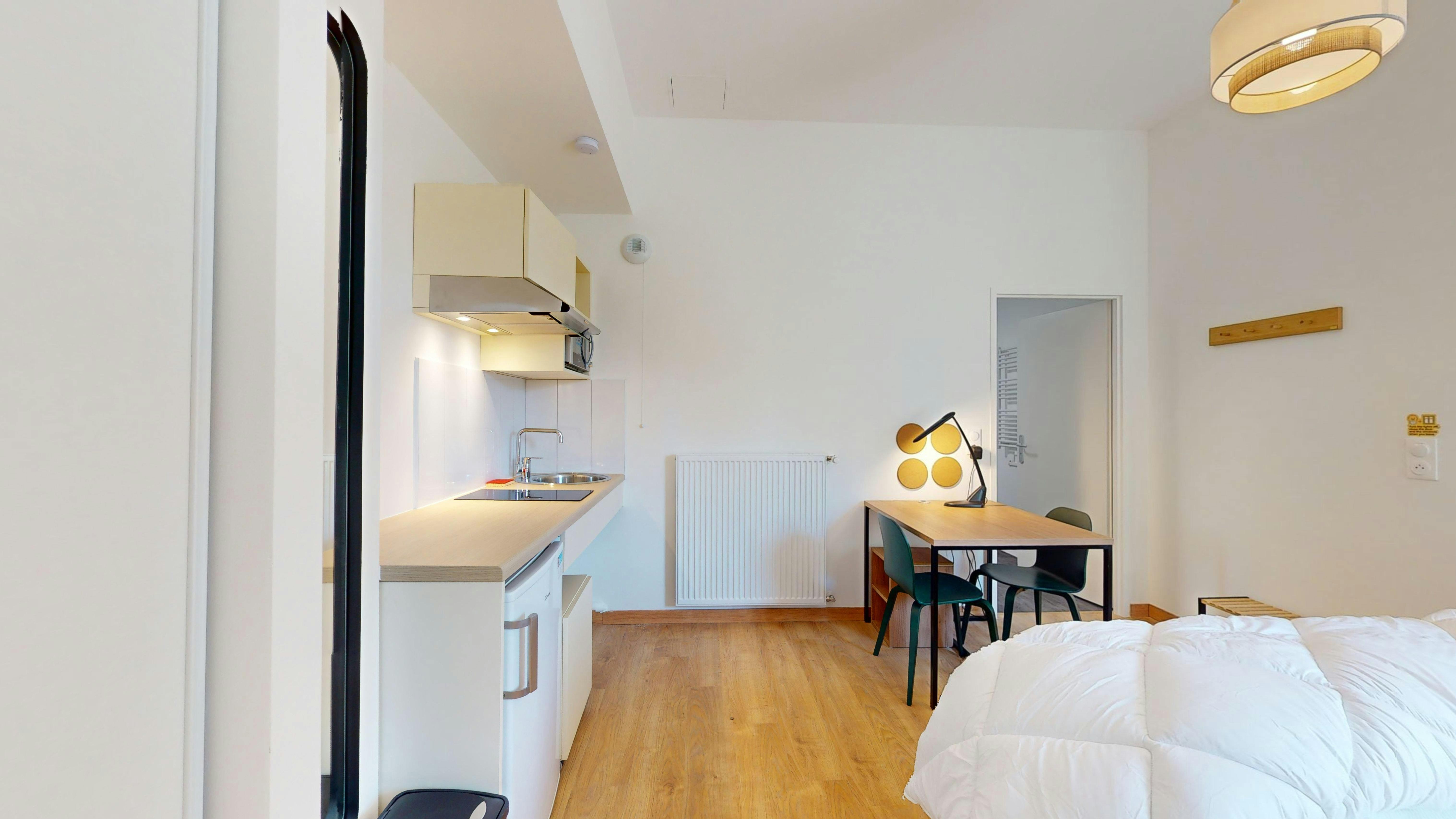 Apartment Cergy, 2m² — photo 150