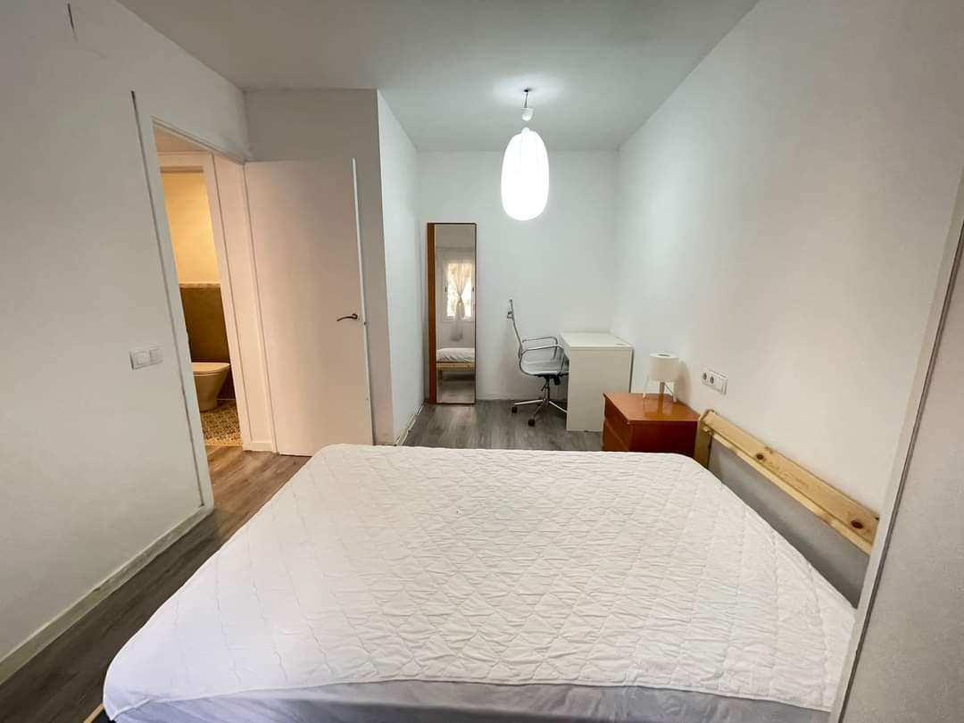 Single room Barcelona, 1 bed, 15m² — photo 7