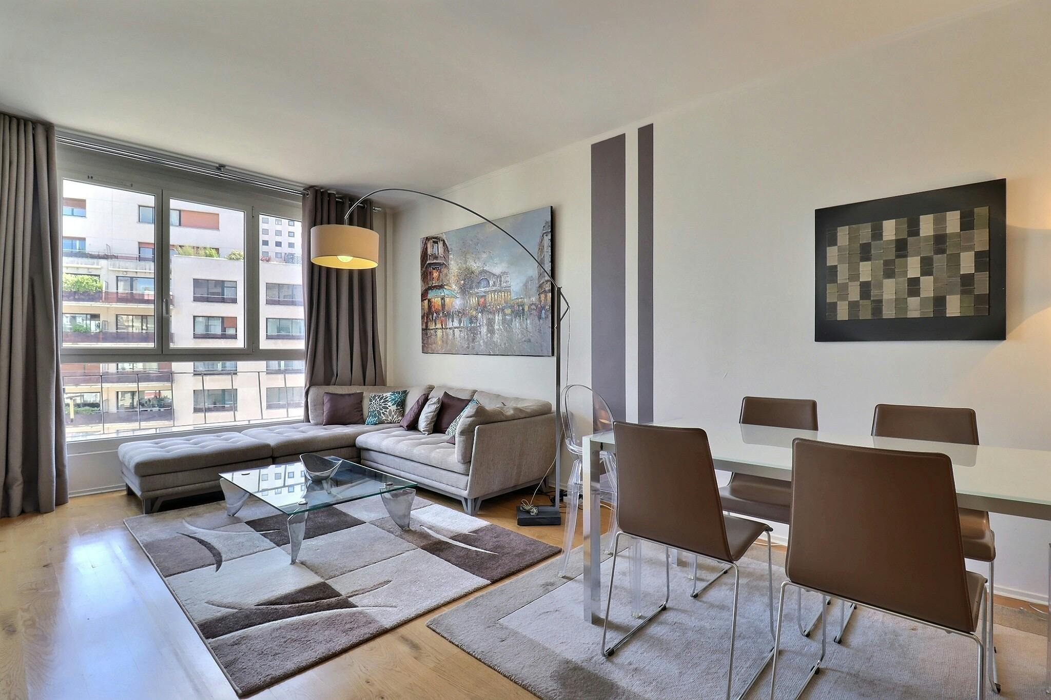 Apartment for rent for €2,756 per month in Paris, Rue Scheffer