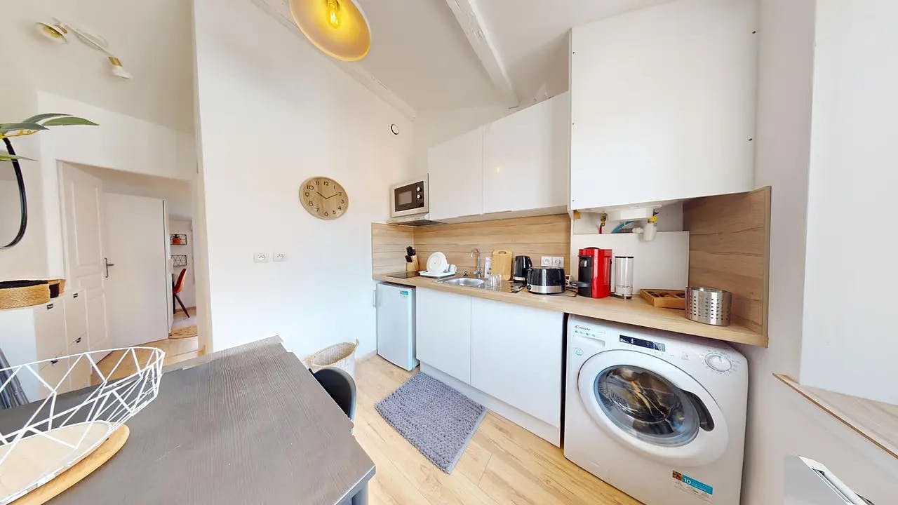 Студия сдается в аренду за 699 € в месяц в Lyon, Rue Paul Bert