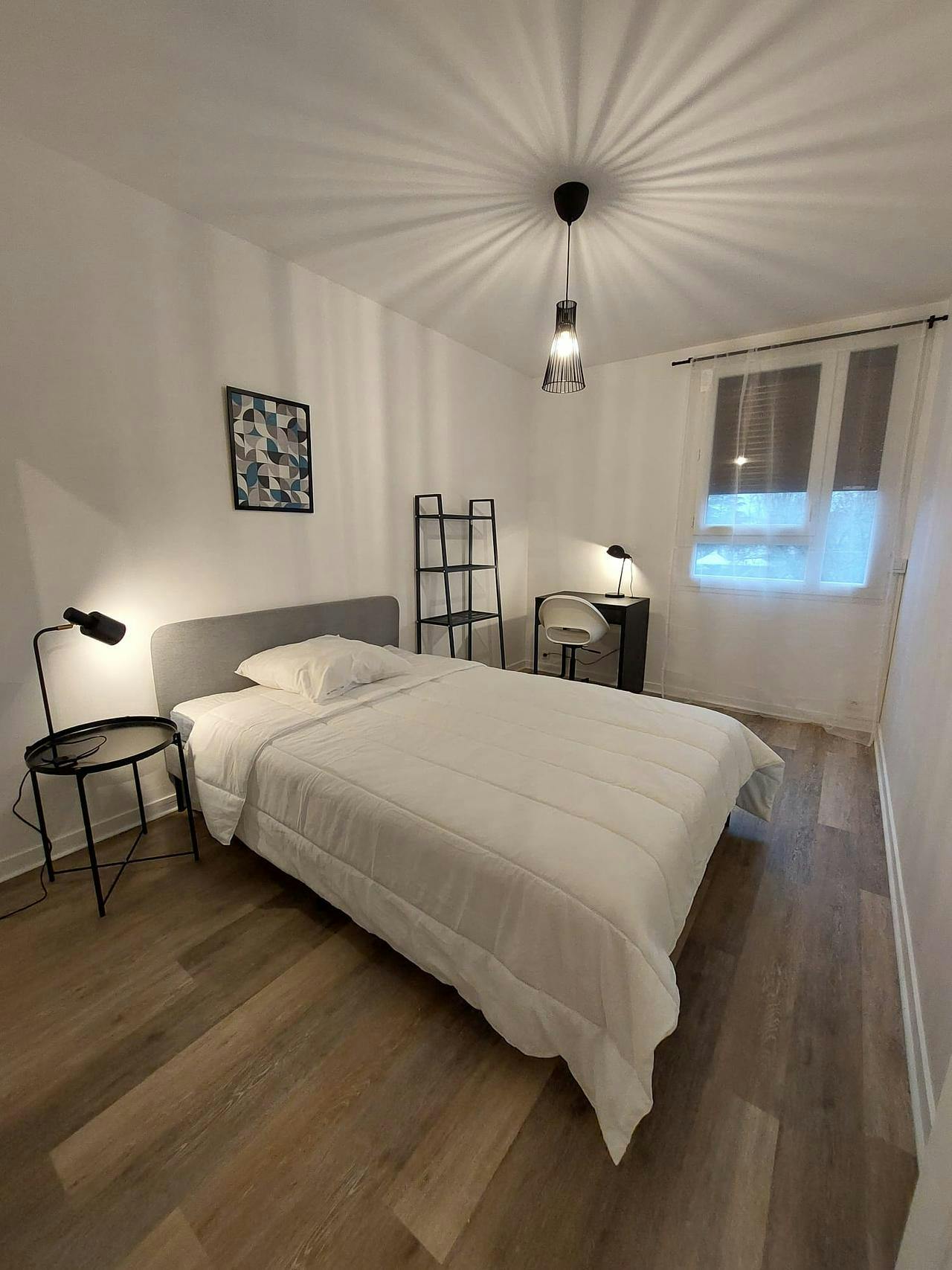 Privat rum att hyra för 396 € i månaden i Saint-Jean-de-la-Ruelle, Rue de la Cirerie