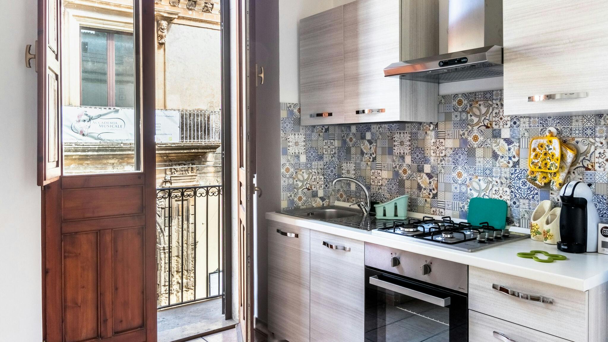 Appartamento in affitto a 1 € al mese a Avola, Via Linneo