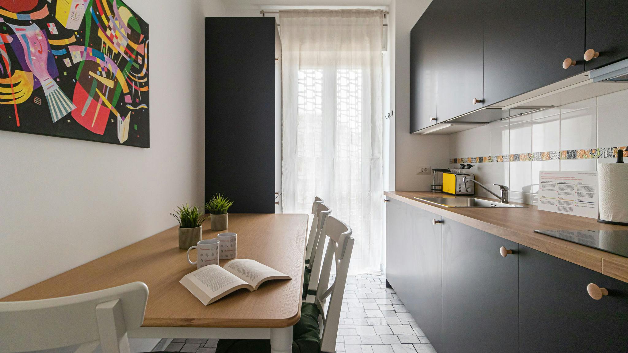 Appartamento in affitto a 1 € al mese a Milan, Via Felice Venosta