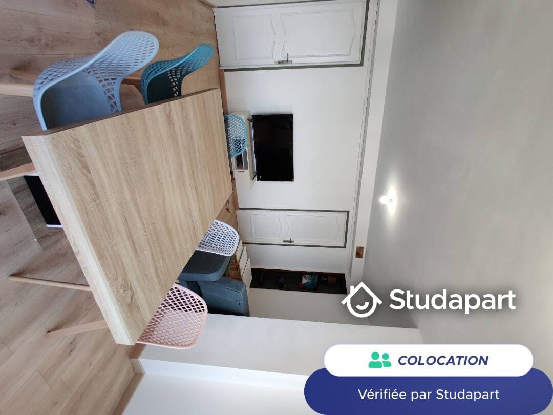 Private room for rent for €430 per month in Avignon, Avenue de la Trillade