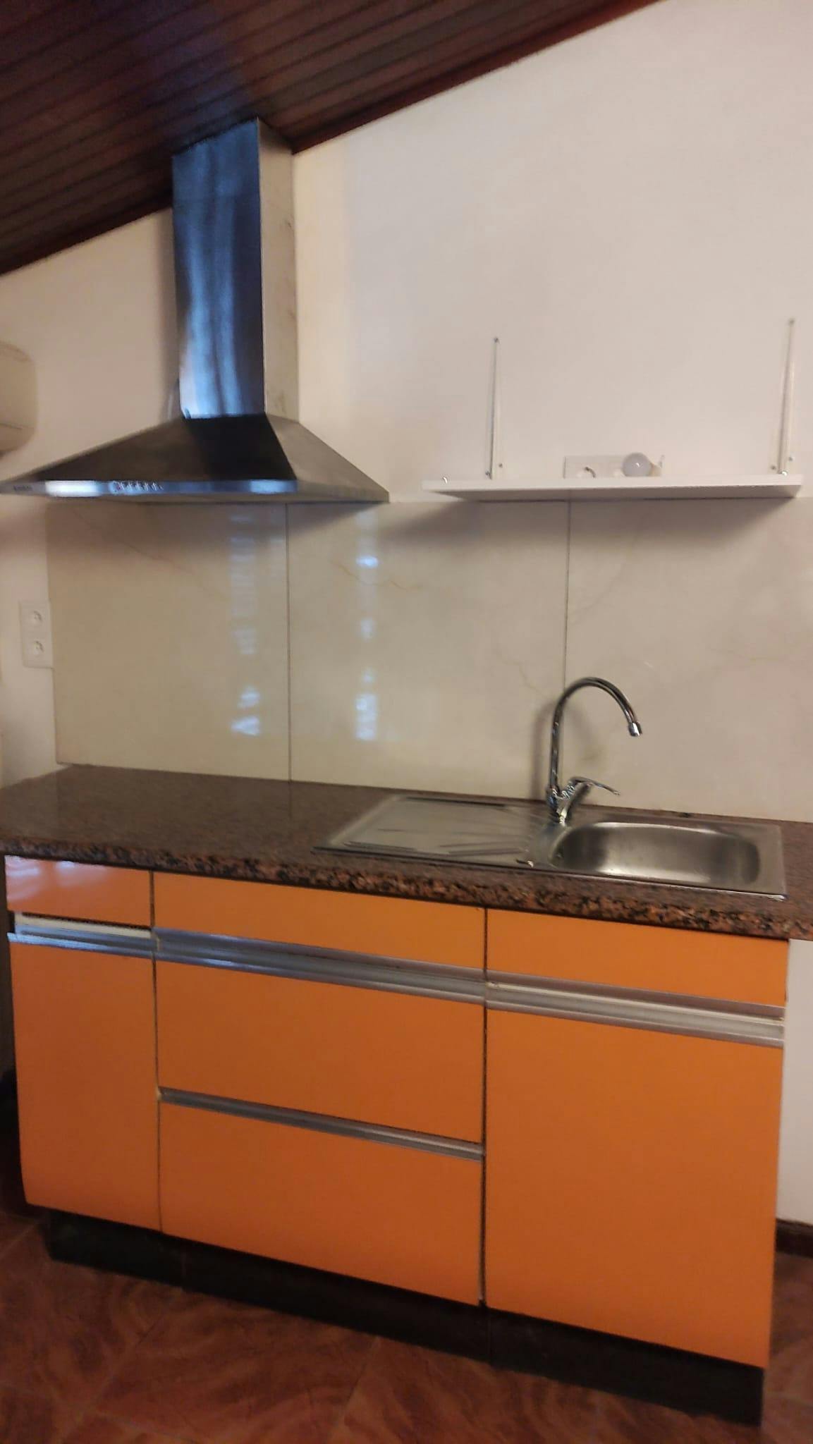 Apartamento en alquiler por 450 € al mes en Barcelos, Rua de Pousada