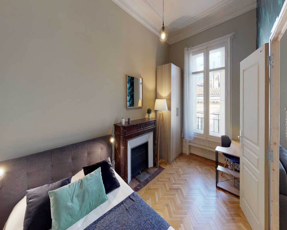 Rue Vital Carles, Bordeaux preview