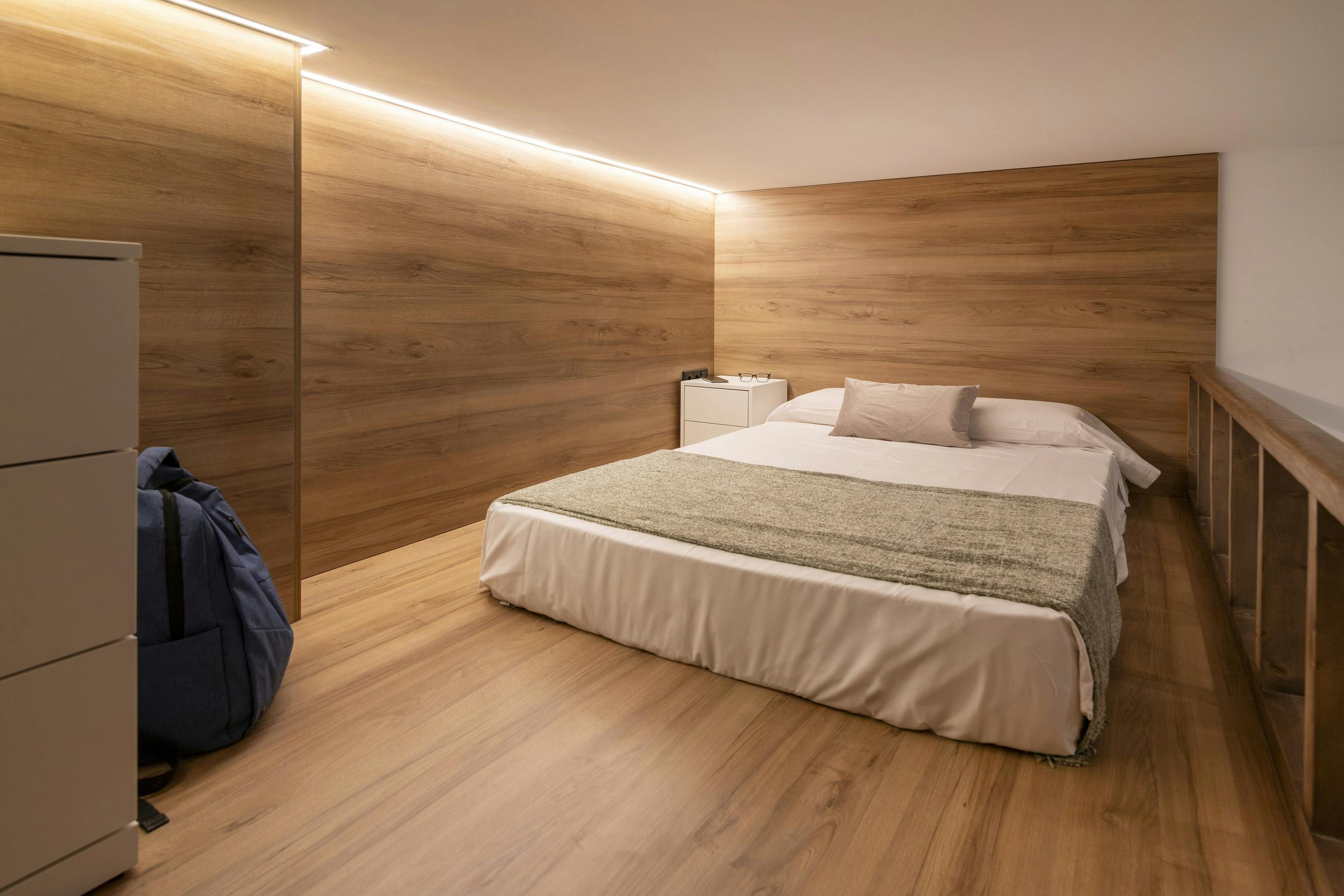 Private room in Carrer Germans Villalonga, Valencia (1536354) room image 10