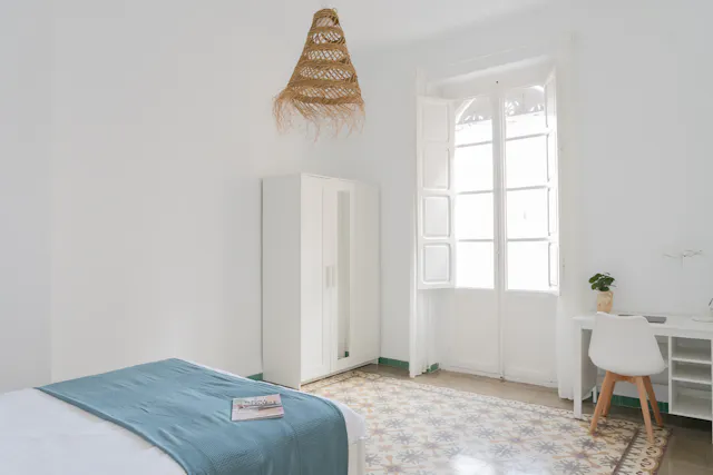 Private room in Carrer Trafalgar, Valencia (1536355) room image 2