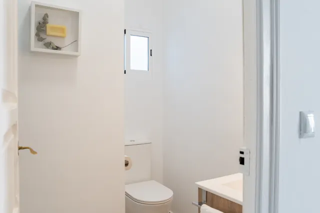 Private room in Carrer Trafalgar, Valencia (1536364) room image 30