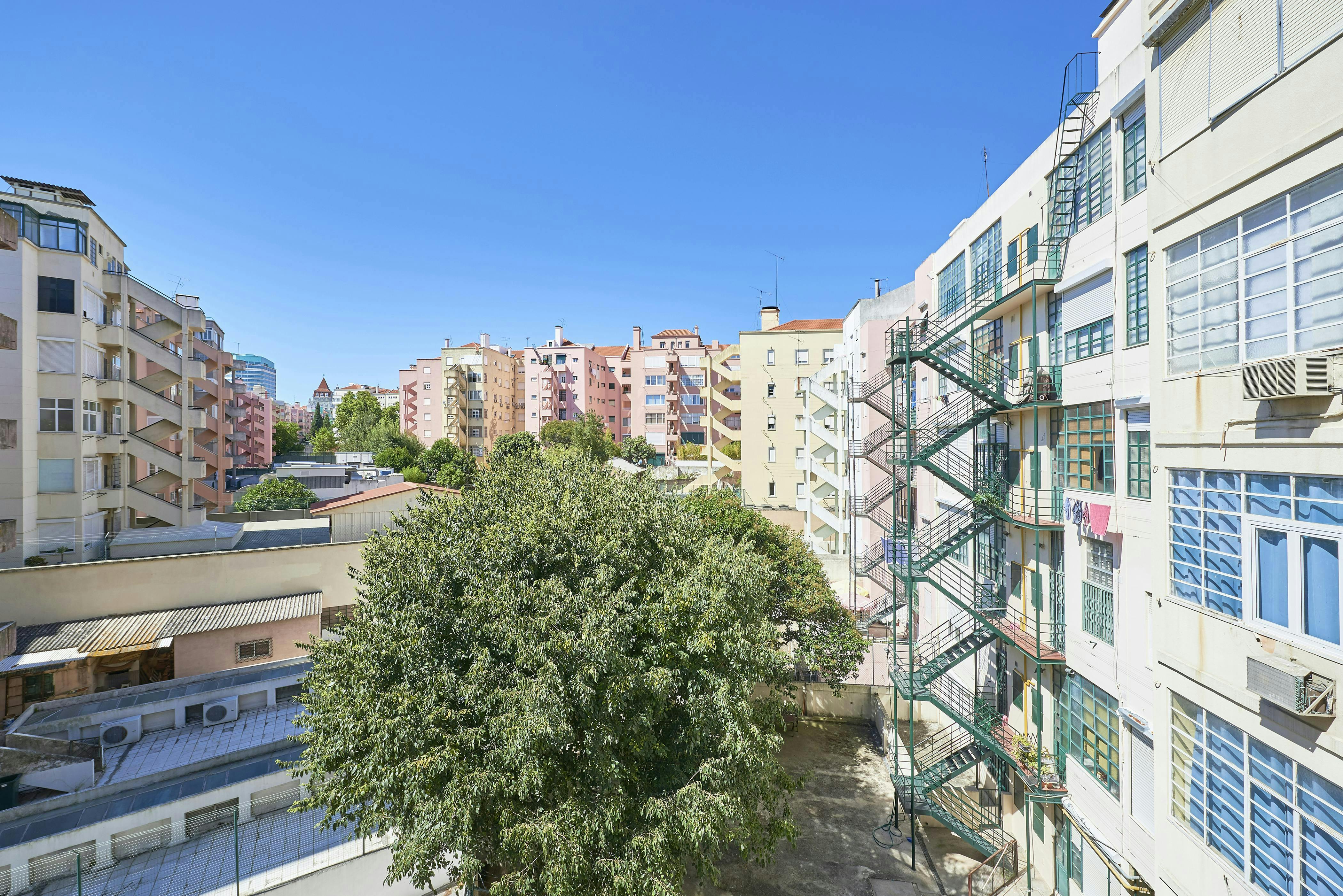 Apartment Lisbon, 100m² — photo 7