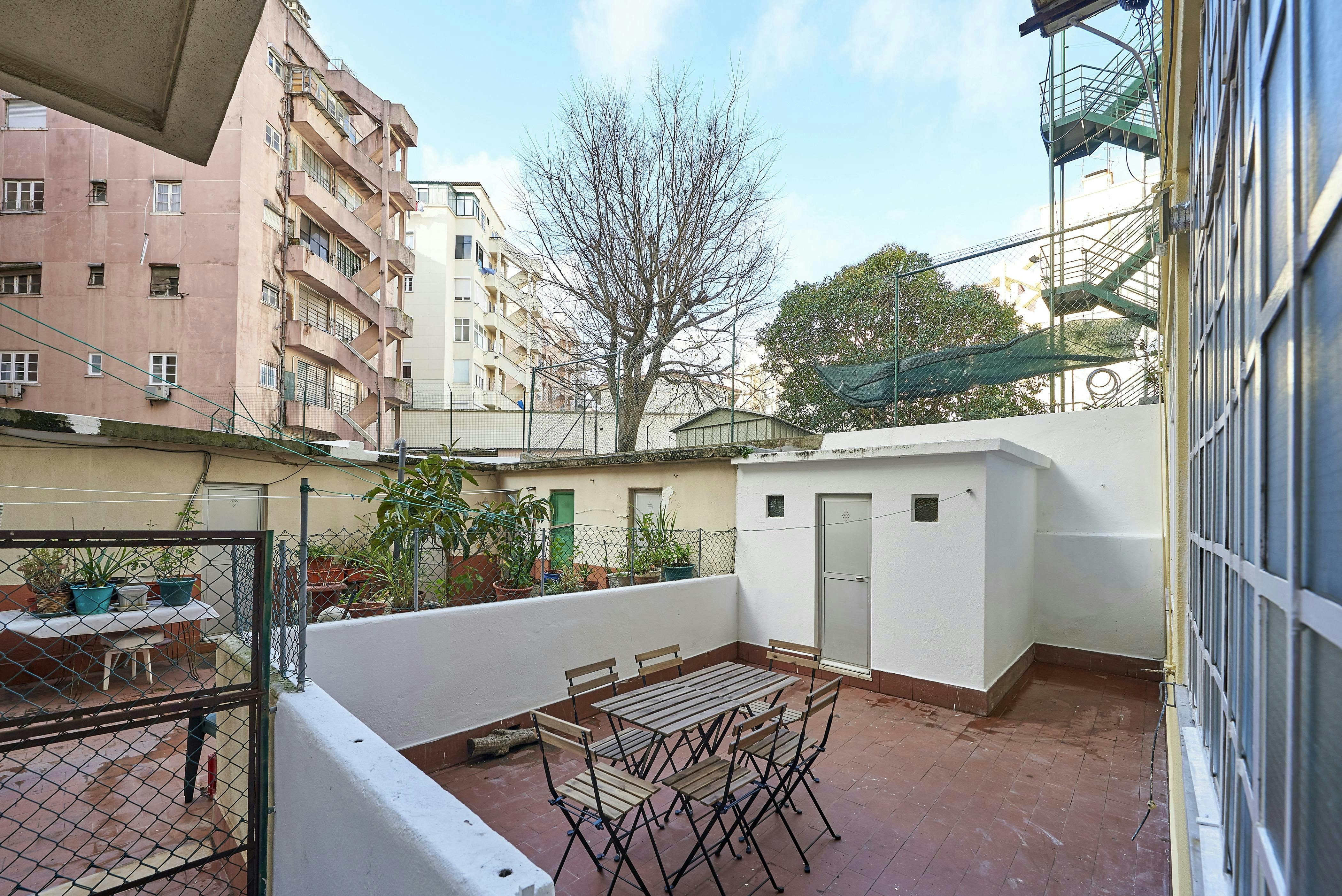 Apartment Lisbon, 100m² — photo 5