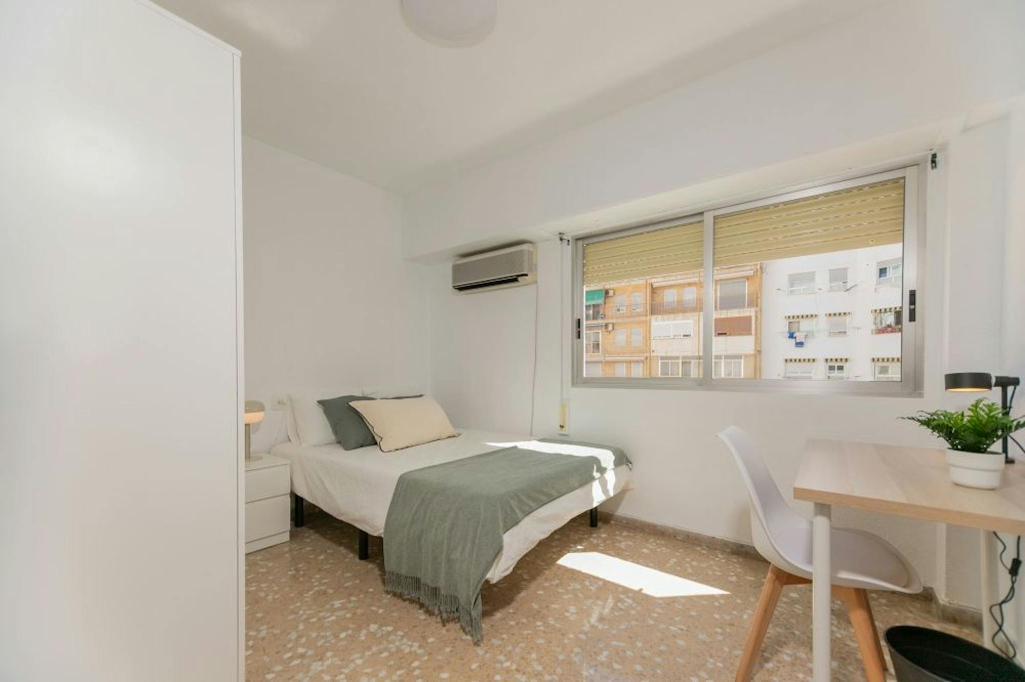 Calle Callosa de Sarriá, Valencia preview