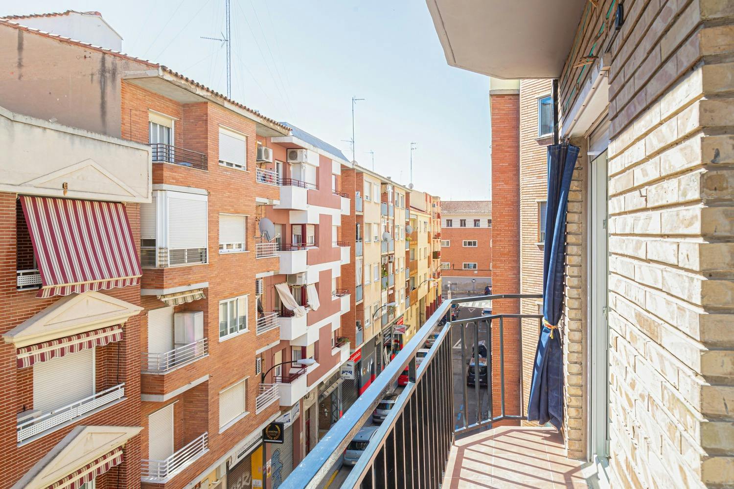 Calle Montevideo, Zaragoza preview