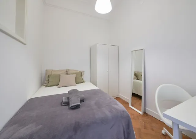 Private room in Avenida Almirante Reis, Lisbon (1536560) room image 2