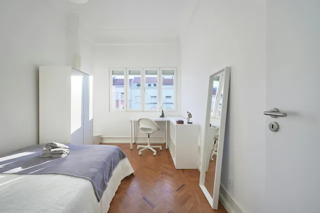 Private room in Avenida Almirante Reis, Lisbon (1536571) room image 2