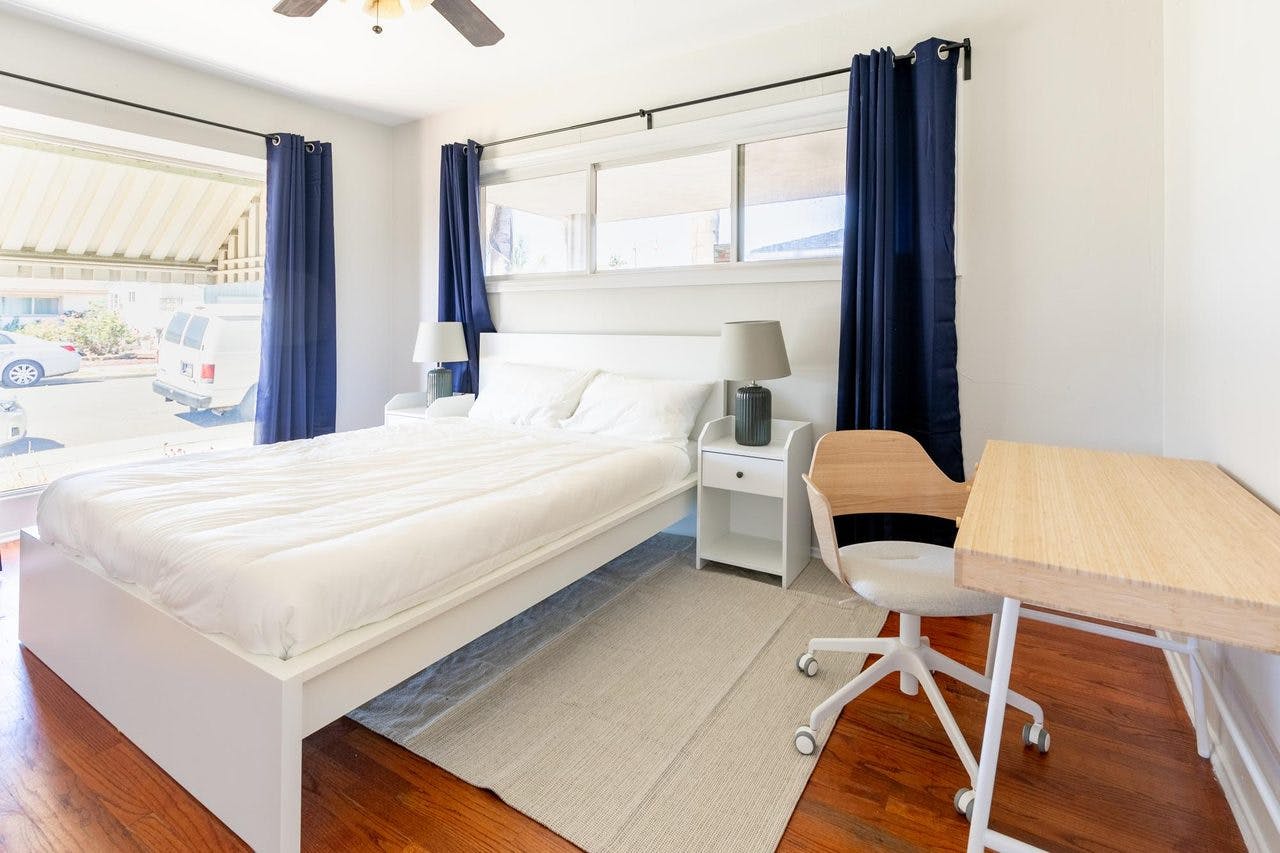 Privé kamer te huur voor $1,326 per maand in San Diego, Mary Lane Dr