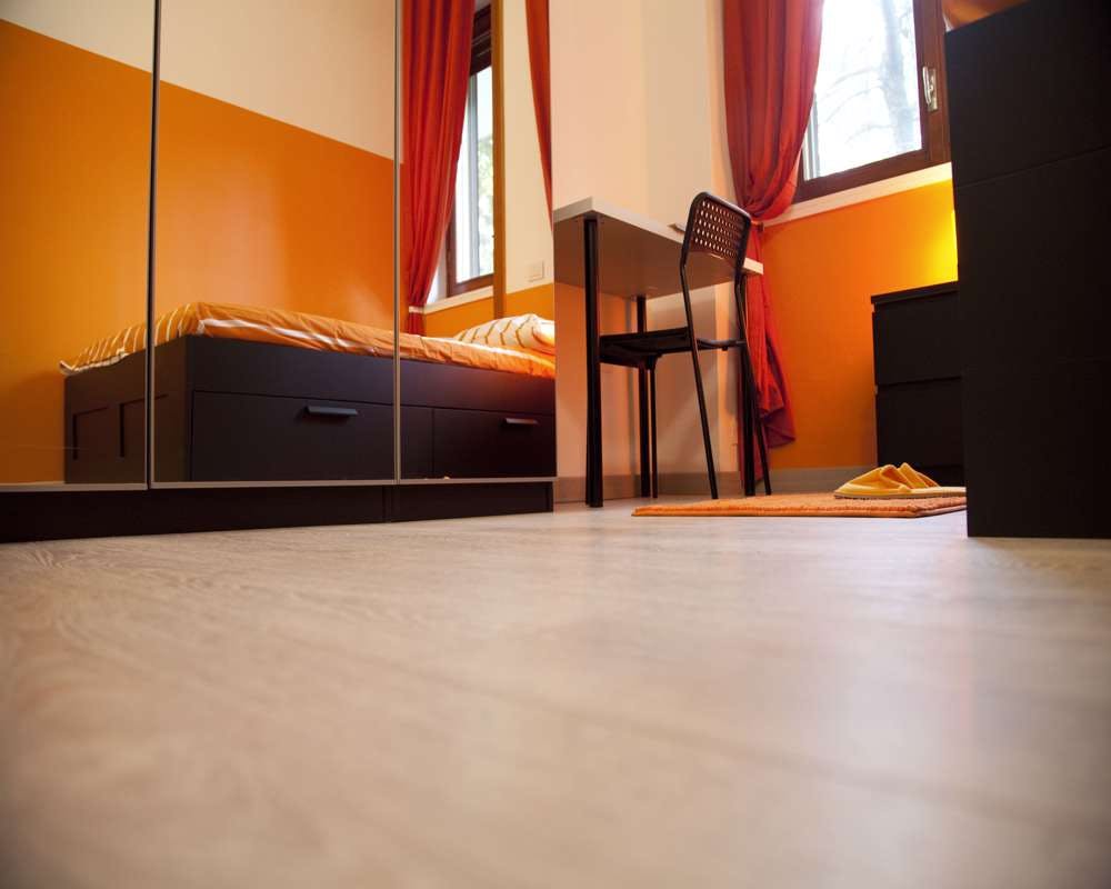 Via Conca del Naviglio, Milan