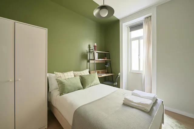 Private room in Rua Morais Soares, Lisbon (1536879) room image 1