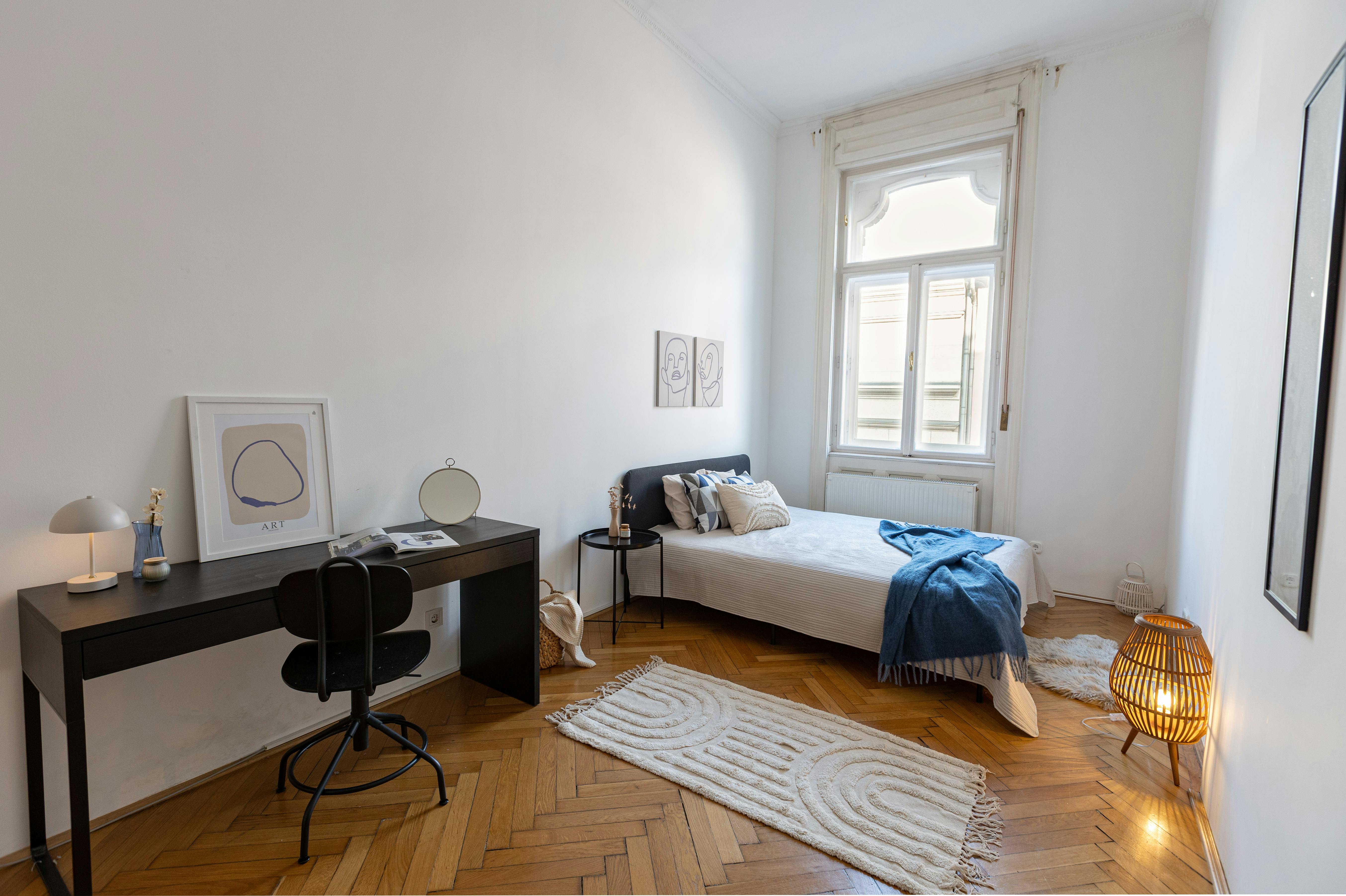 Private room for rent for HUF 93,105 per month in Budapest, Baross utca