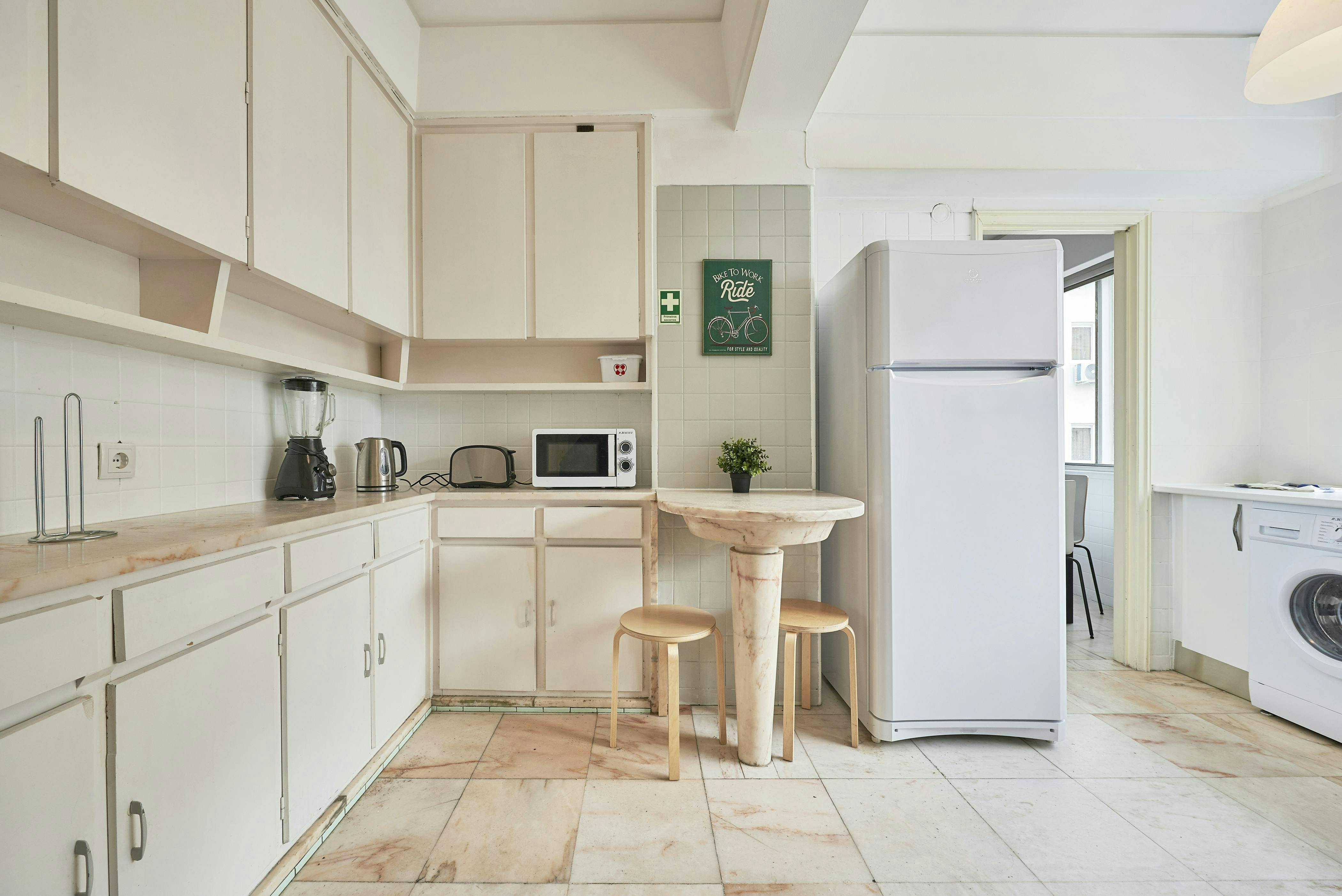 Apartment Lisbon, 100m² — photo 4