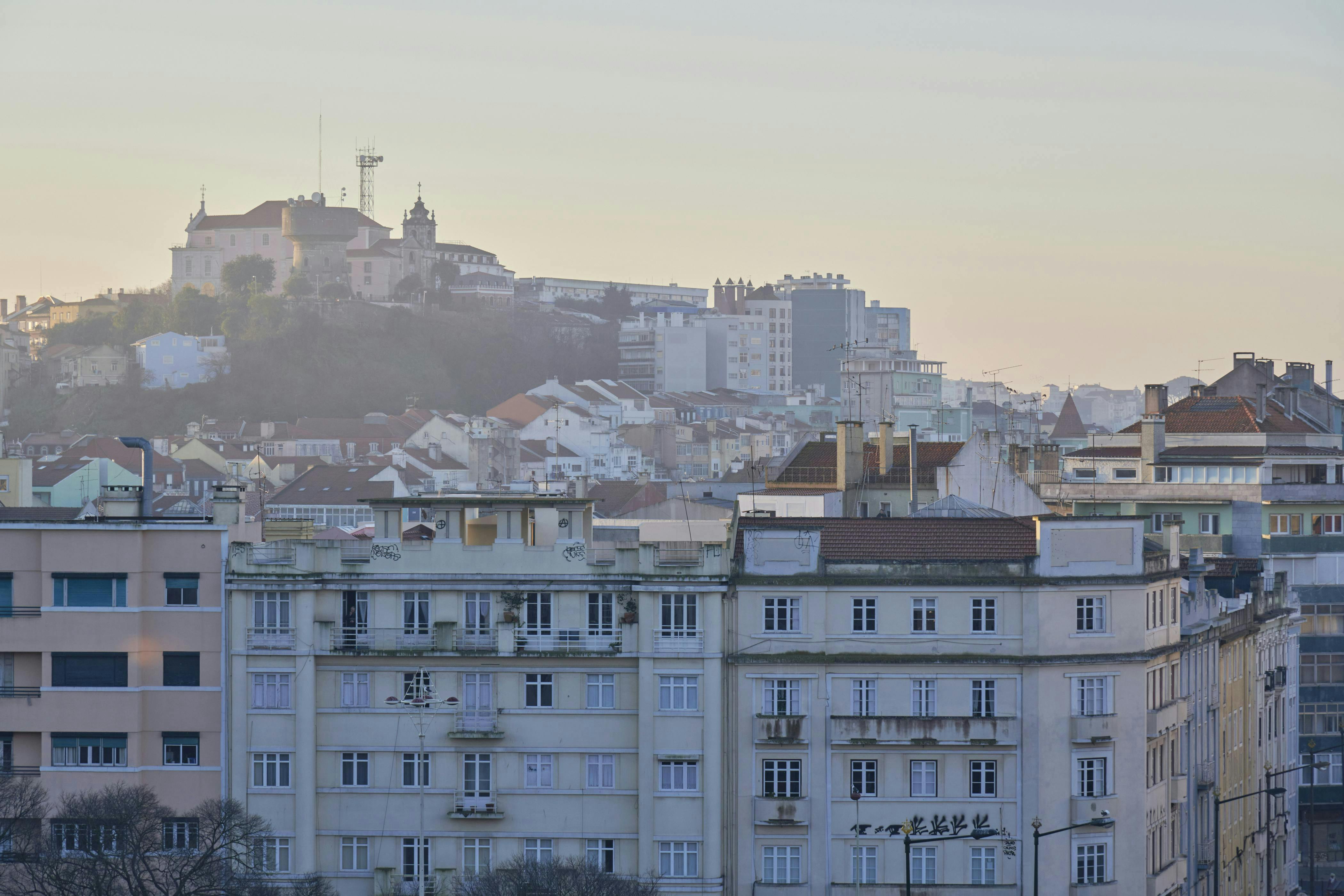 Apartment Lisbon, 100m² — photo 3