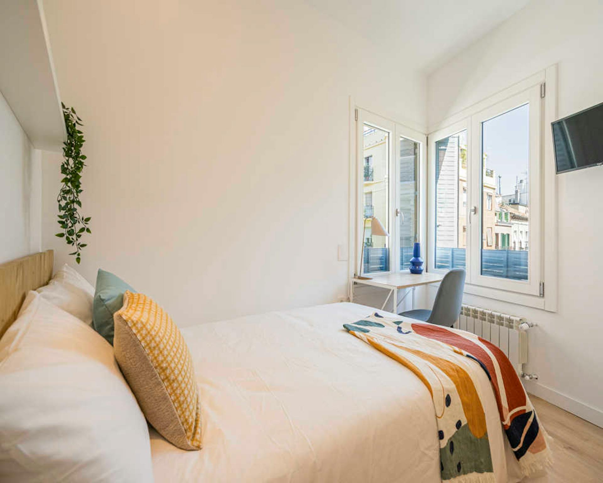 Calle de Alburquerque, Madrid preview