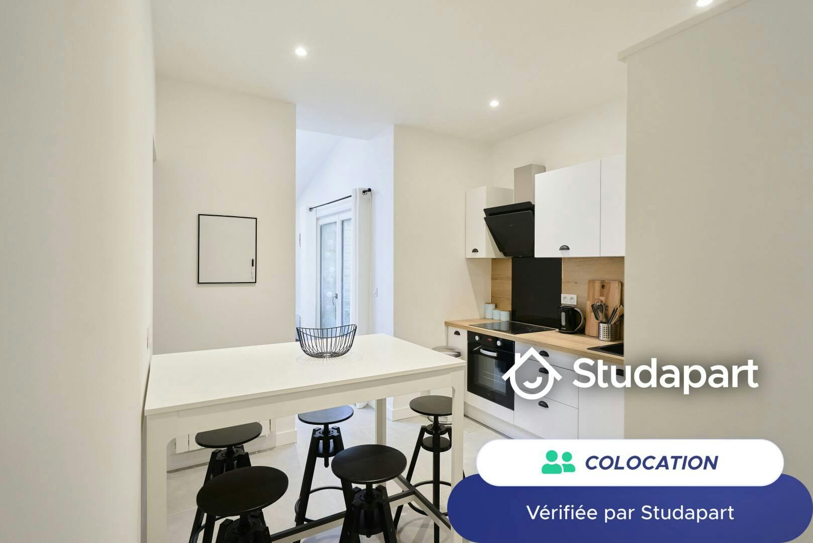 Private room for rent on Rue de Pologne, Lille - Vue 5
