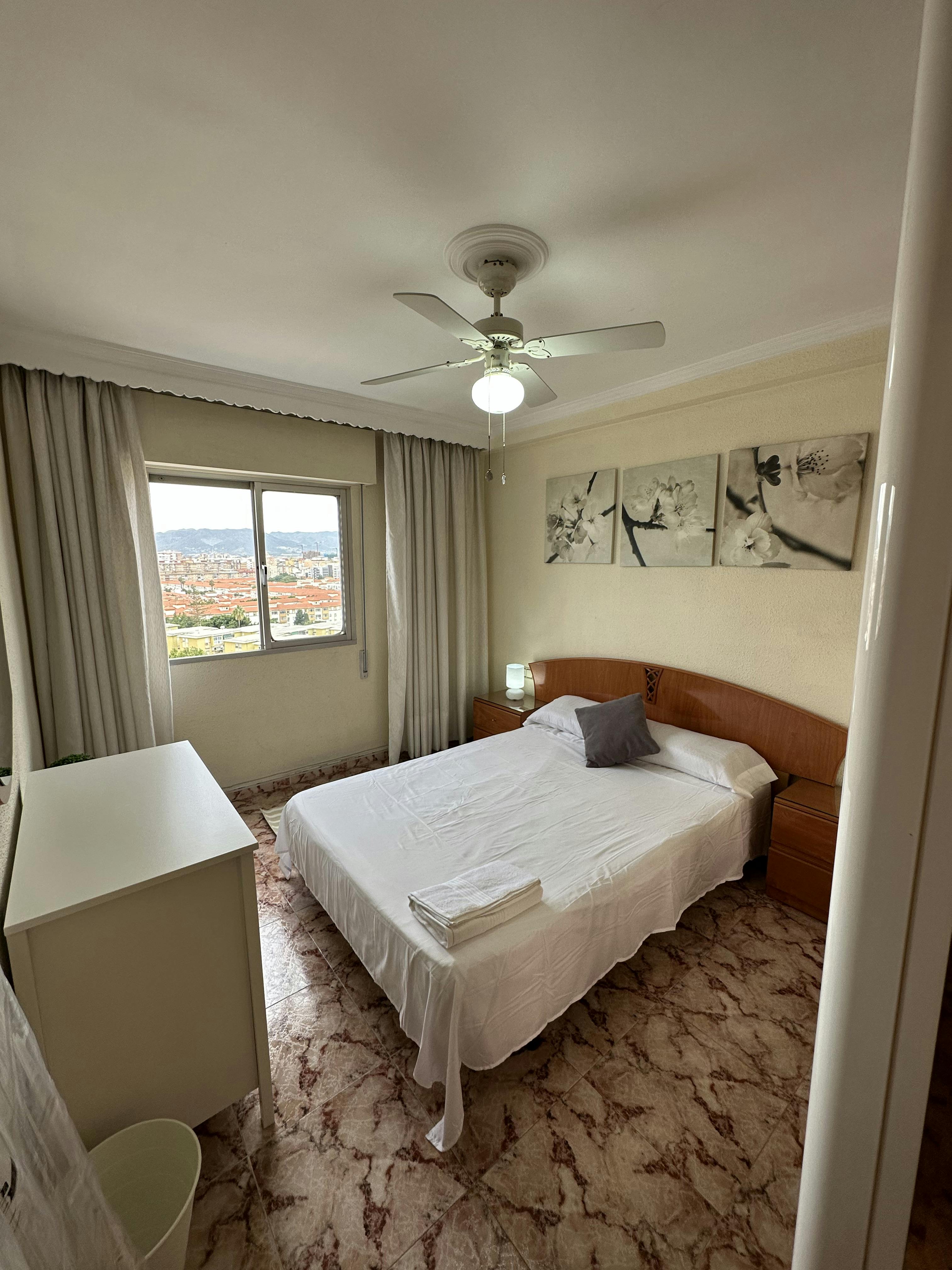 Private room for rent for €475 per month in Málaga, Calle Princesa