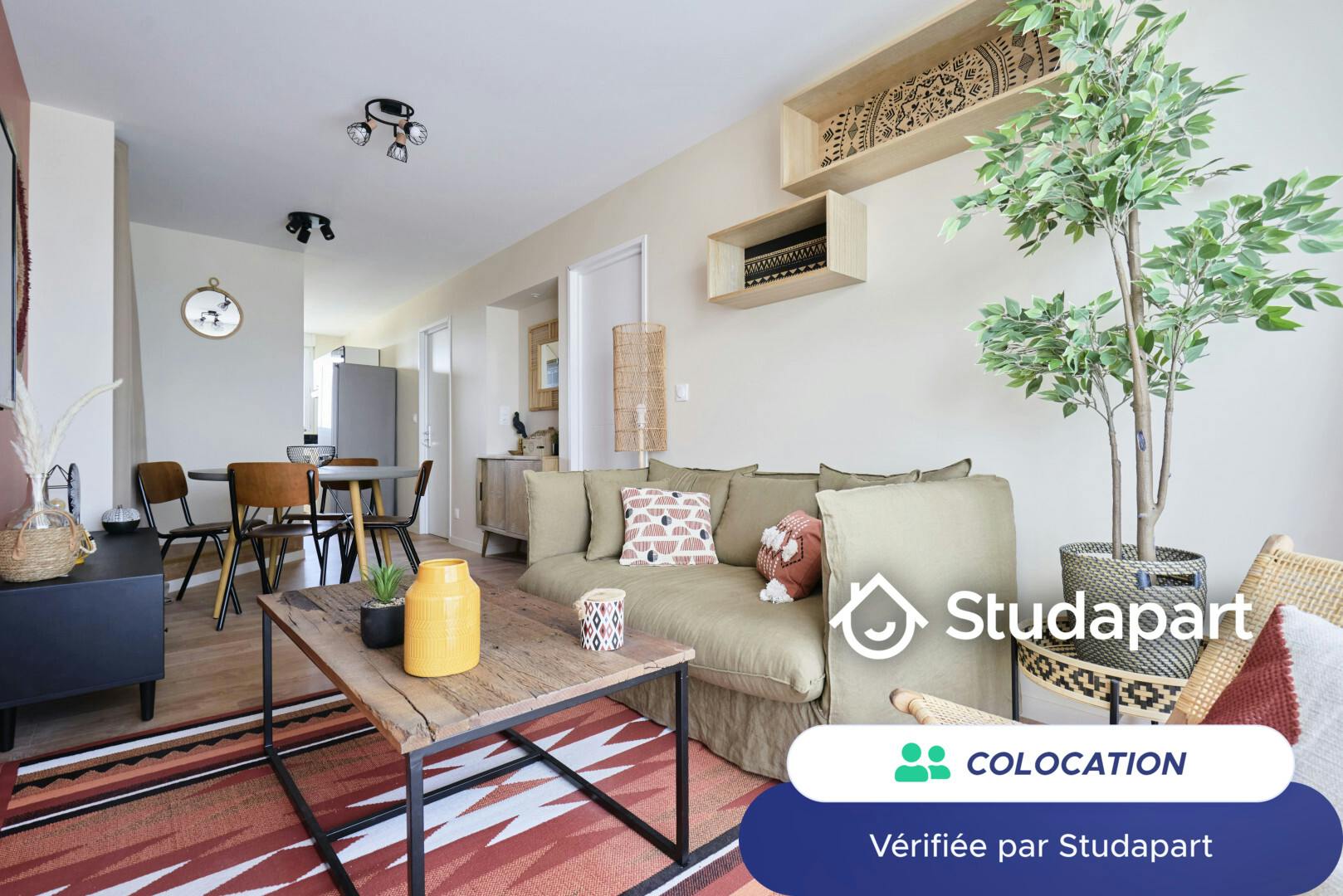 Private room for rent for €455 per month in Troyes, Place Général Patton