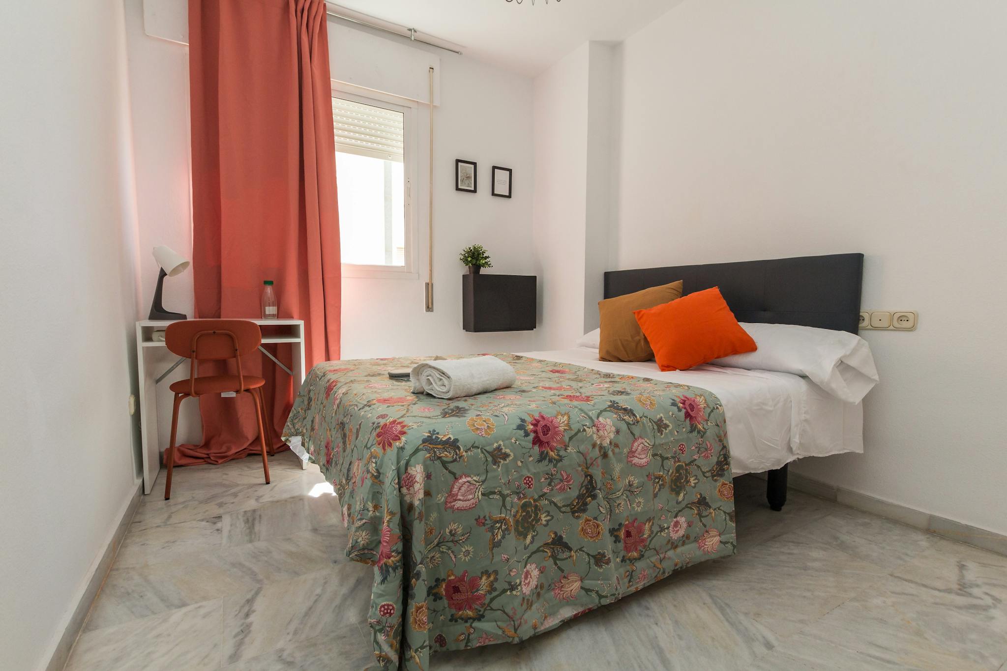 Calle Martínez de la Rosa, Málaga preview