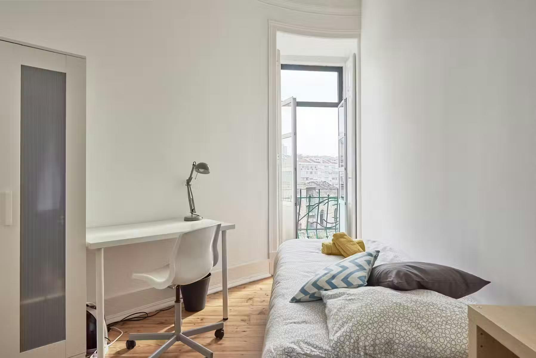 Private room for rent for €675 per month in Lisbon, Rua de Pascoal de Melo