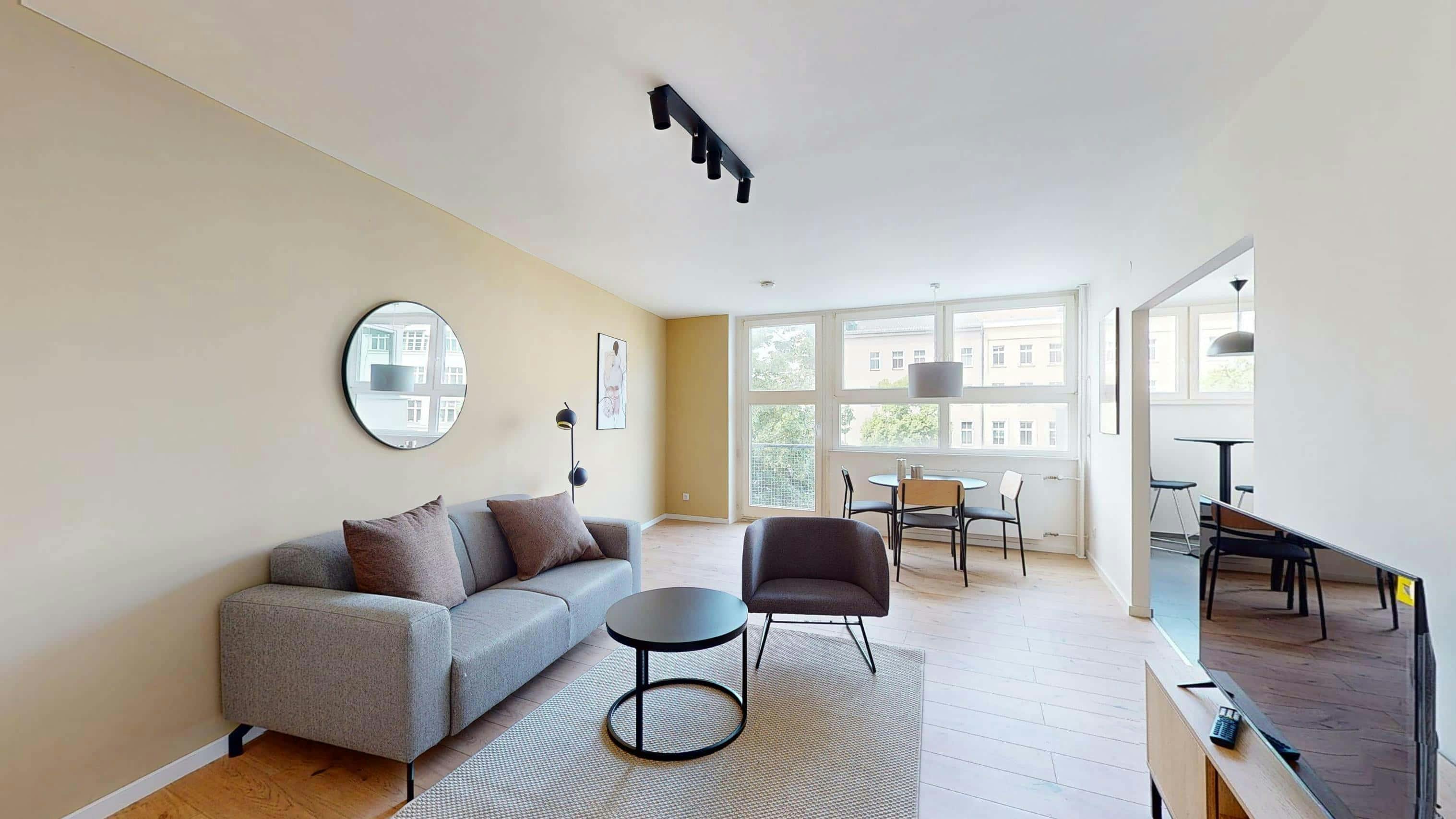 Apartment for rent for €1,400 per month in Berlin, Mehringdamm