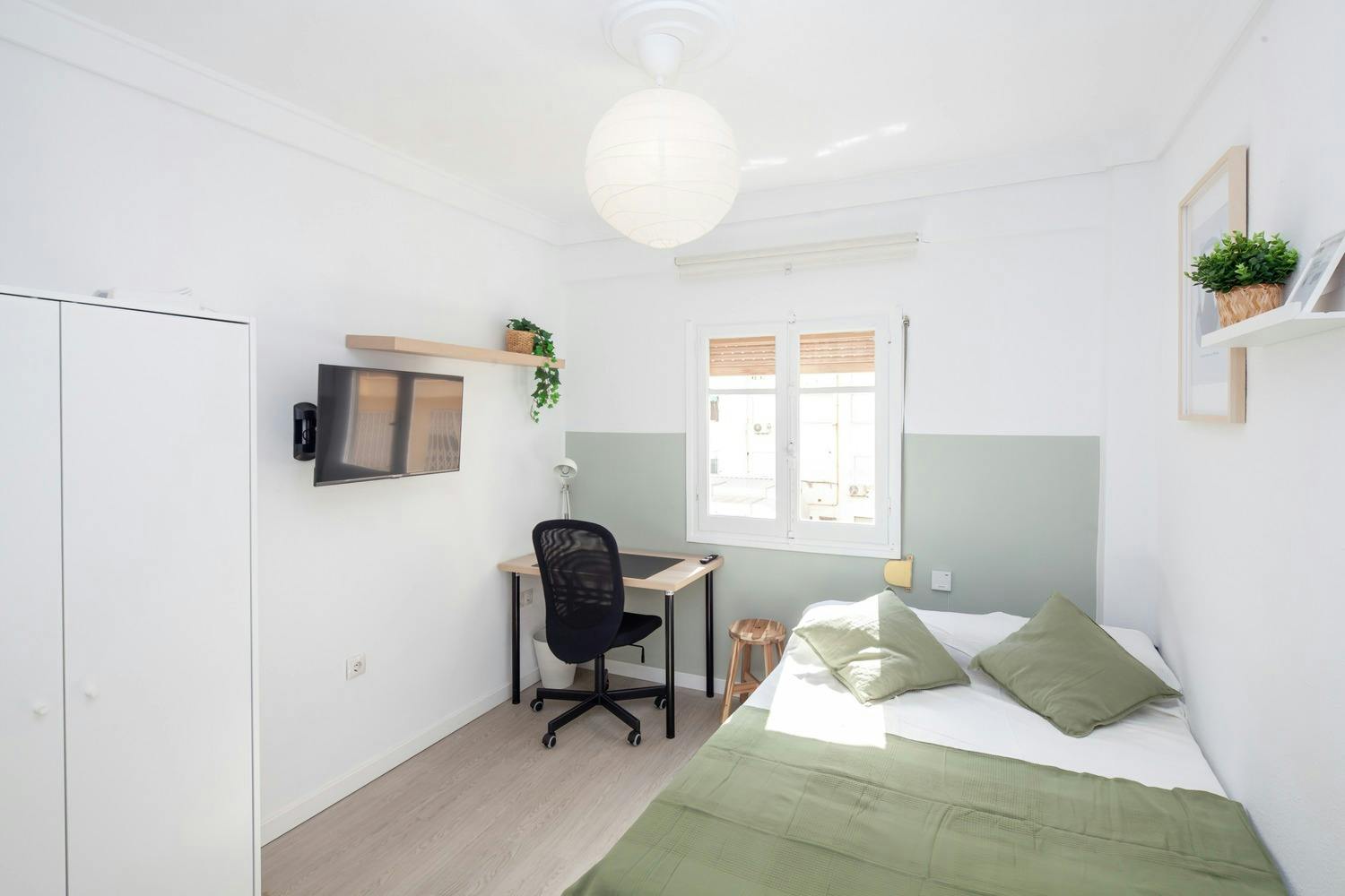 Carrer de la Miraculosa, Valencia preview