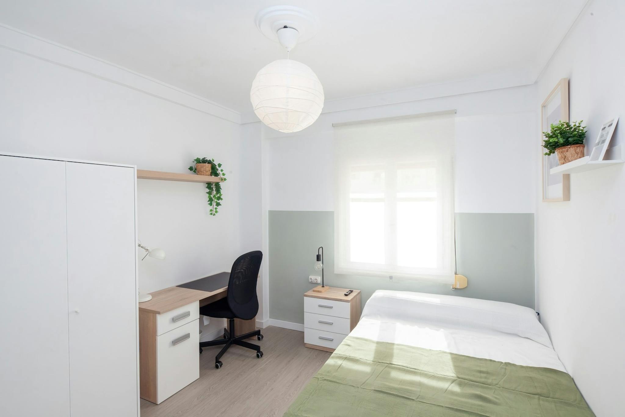 Carrer de la Miraculosa, Valencia preview