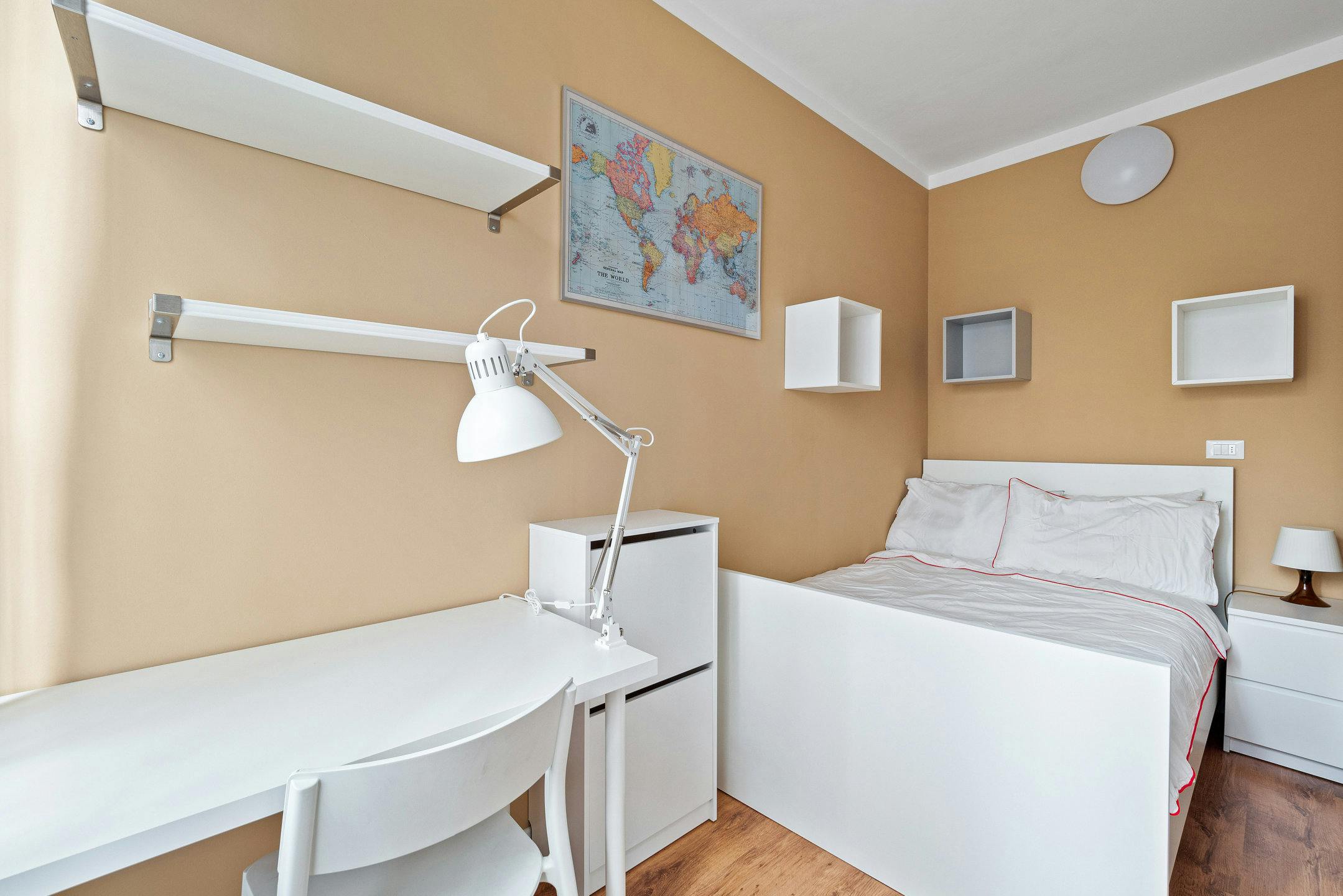 Via Isaac Newton, Milan preview