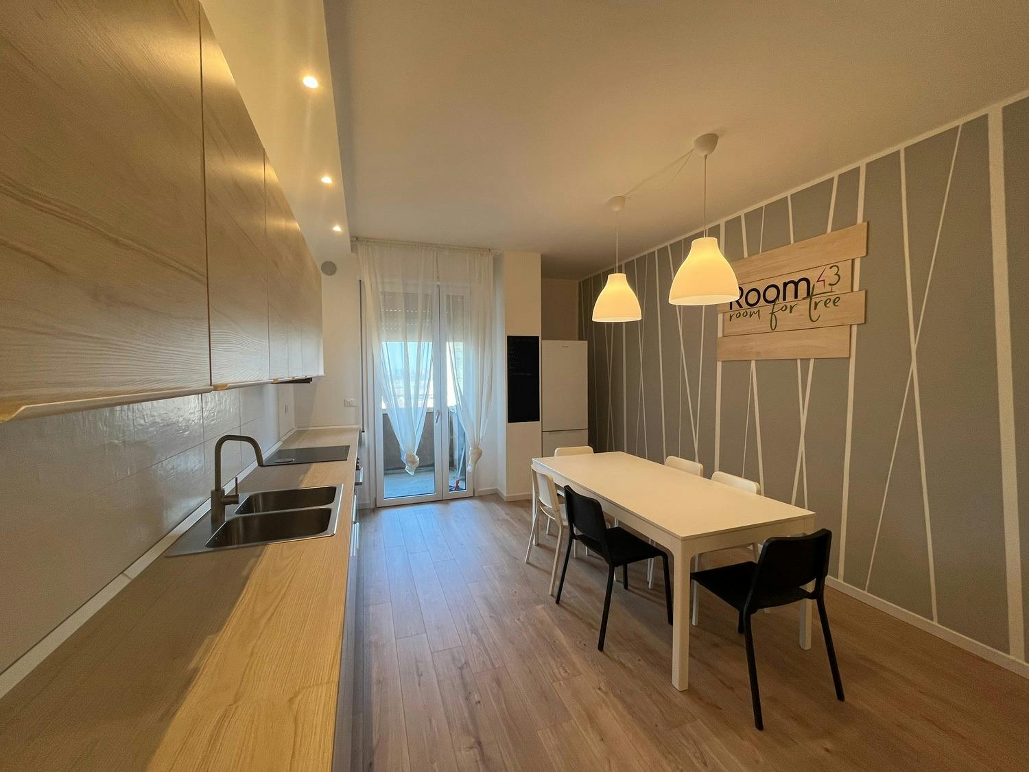 Double room Padova, 1 bed, 24m² — photo 4